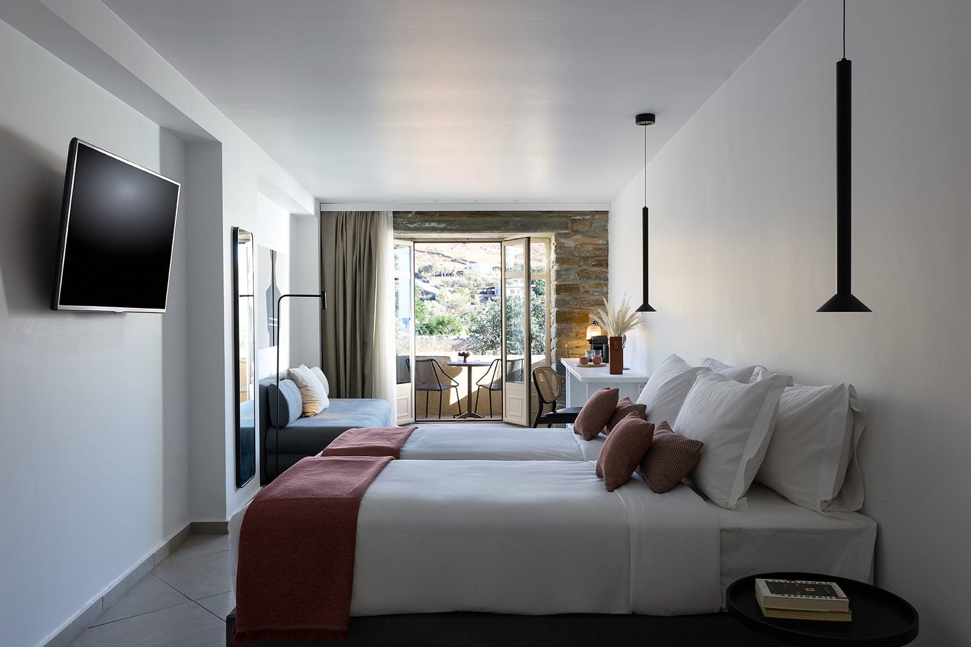 room-types-ANAMARKEA-SPRROO-0.jpg