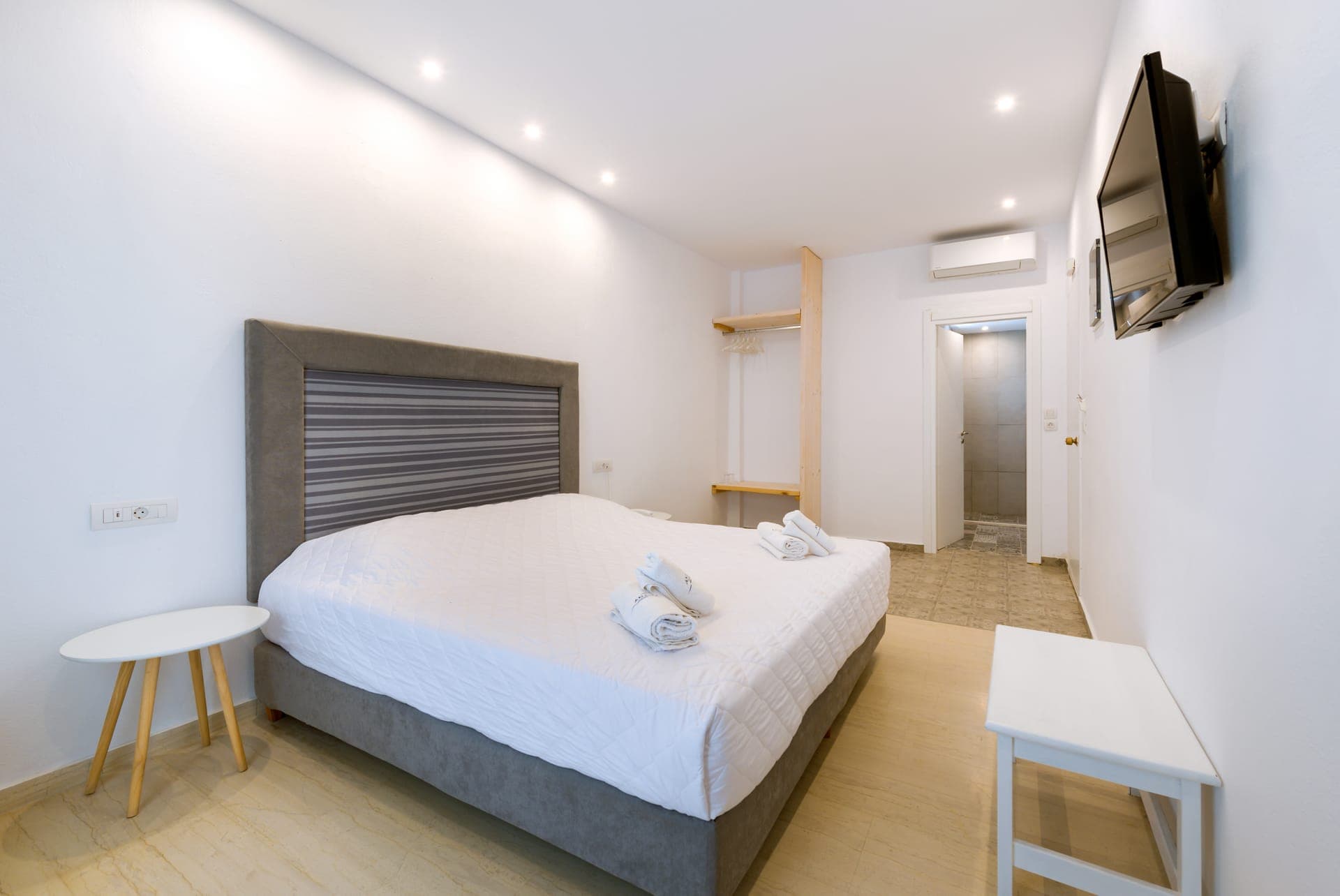 room-types-ANAMARSANT-SUPSV-0.jpg