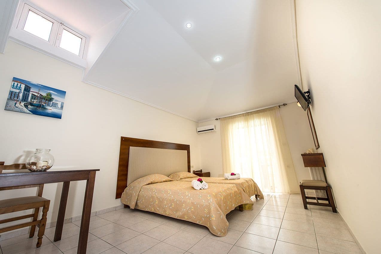 room-types-ANAMARZ-FAM-0.jpg