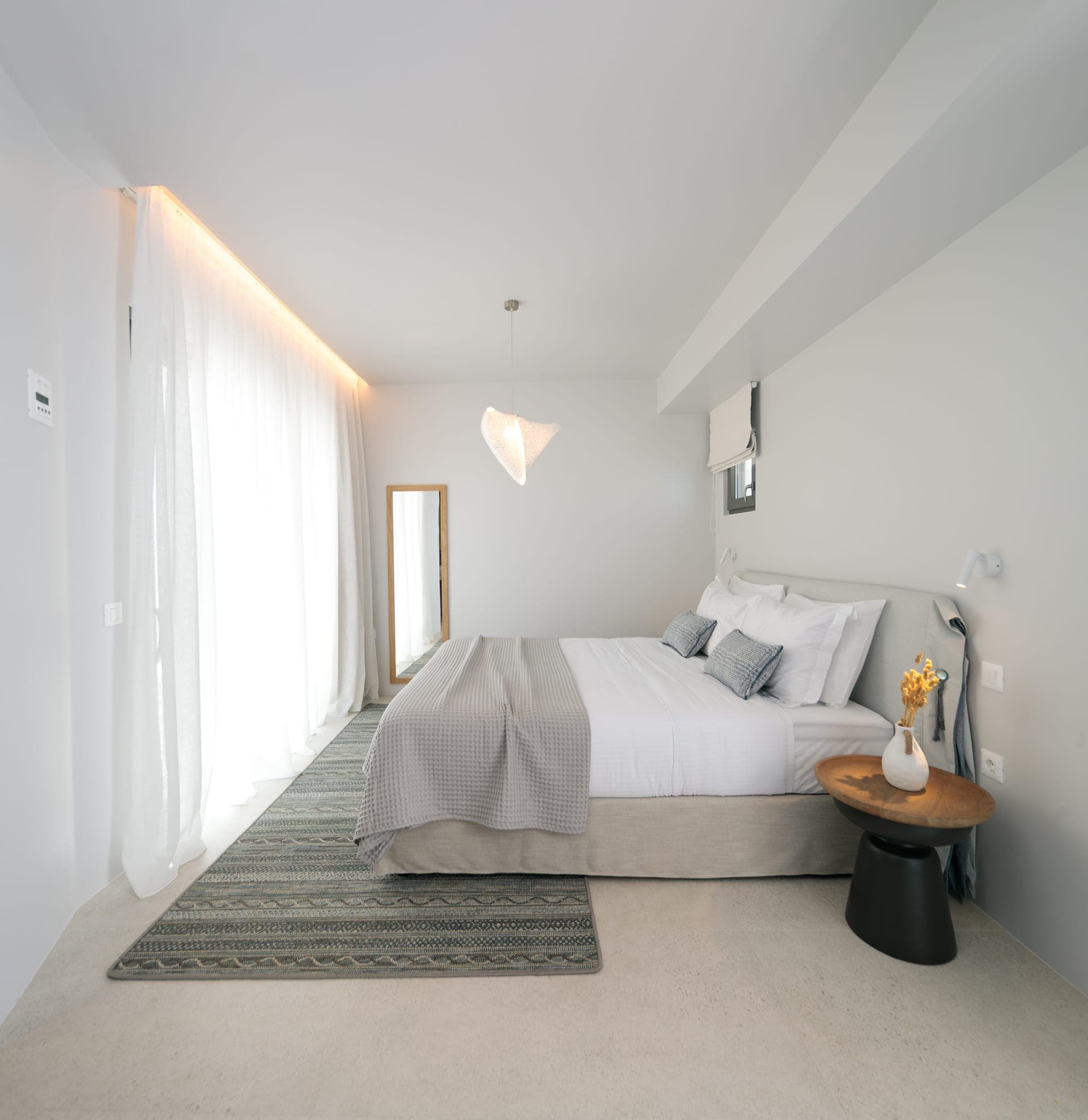 room-types-ANAPOLLOBH-DD-0.jpg