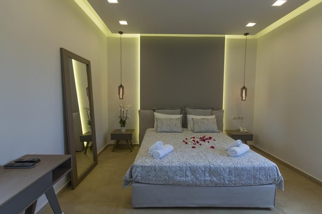 room-types-ANASSAHTL-HONEYS-0.jpg