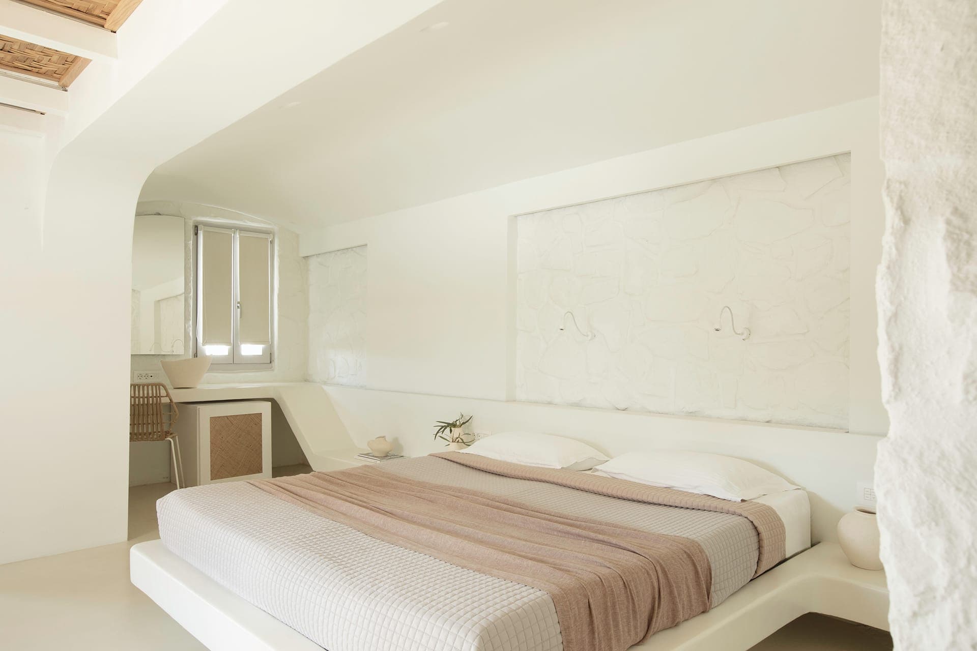room-types-ANDRONIKOS-SUPSV-0.jpg