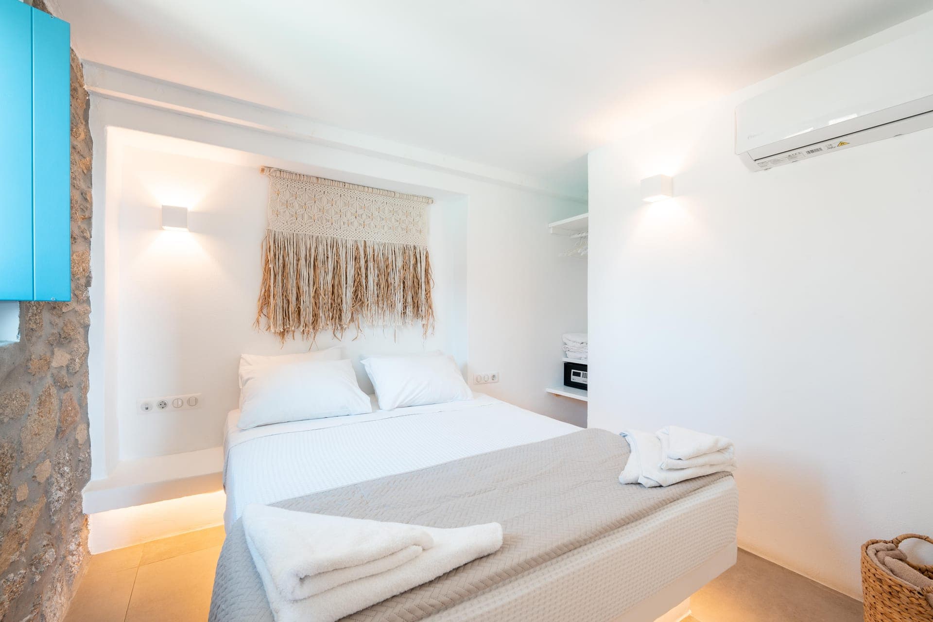 room-types-ANEMELA-ANEML-0.jpg