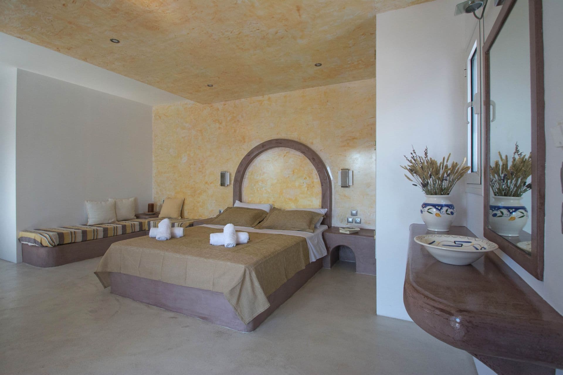 room-types-ANEMESHTL-PRESTU-0.jpg