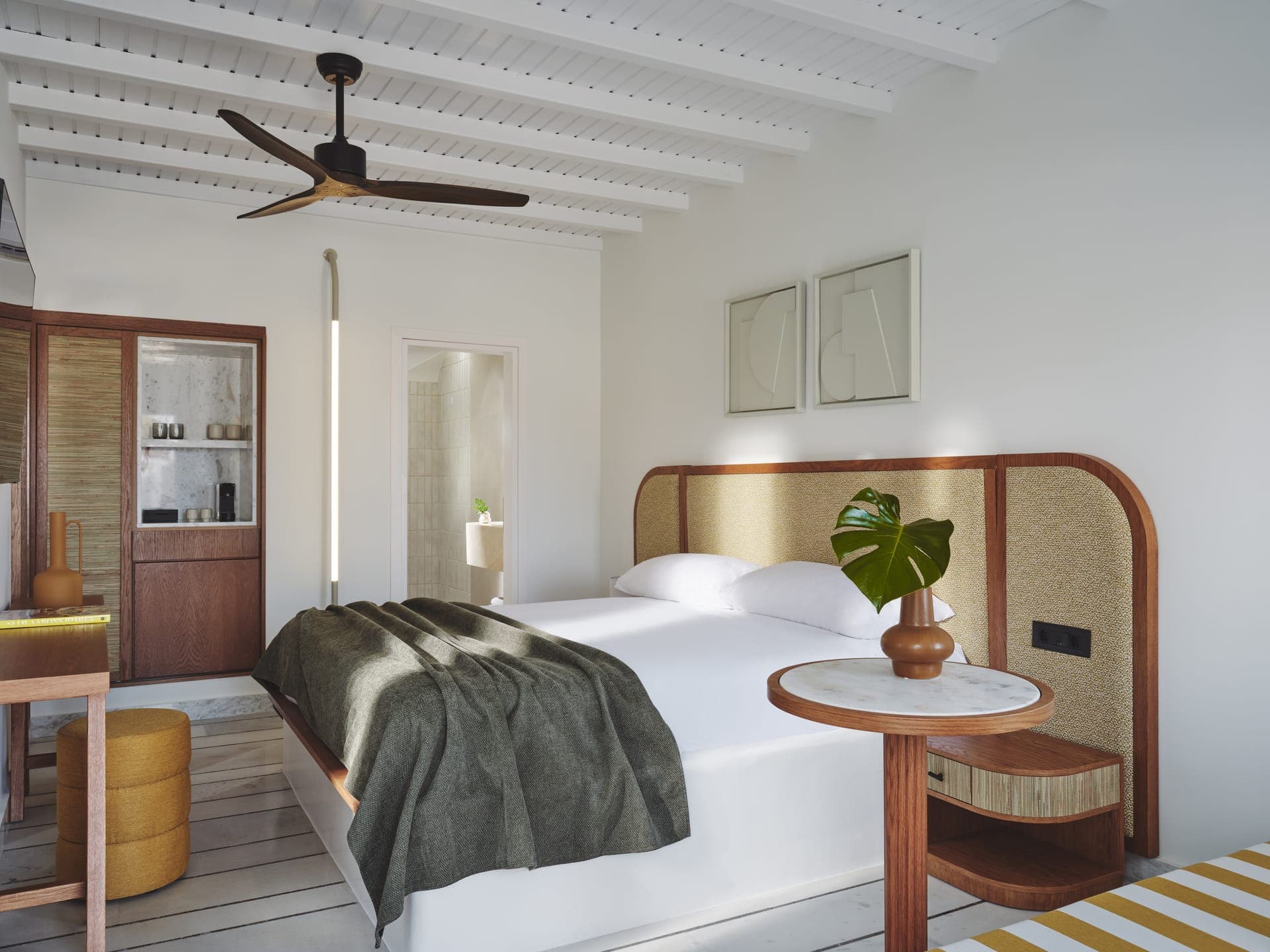 room-types-ANEMOESSA-EVDLO-0.jpg