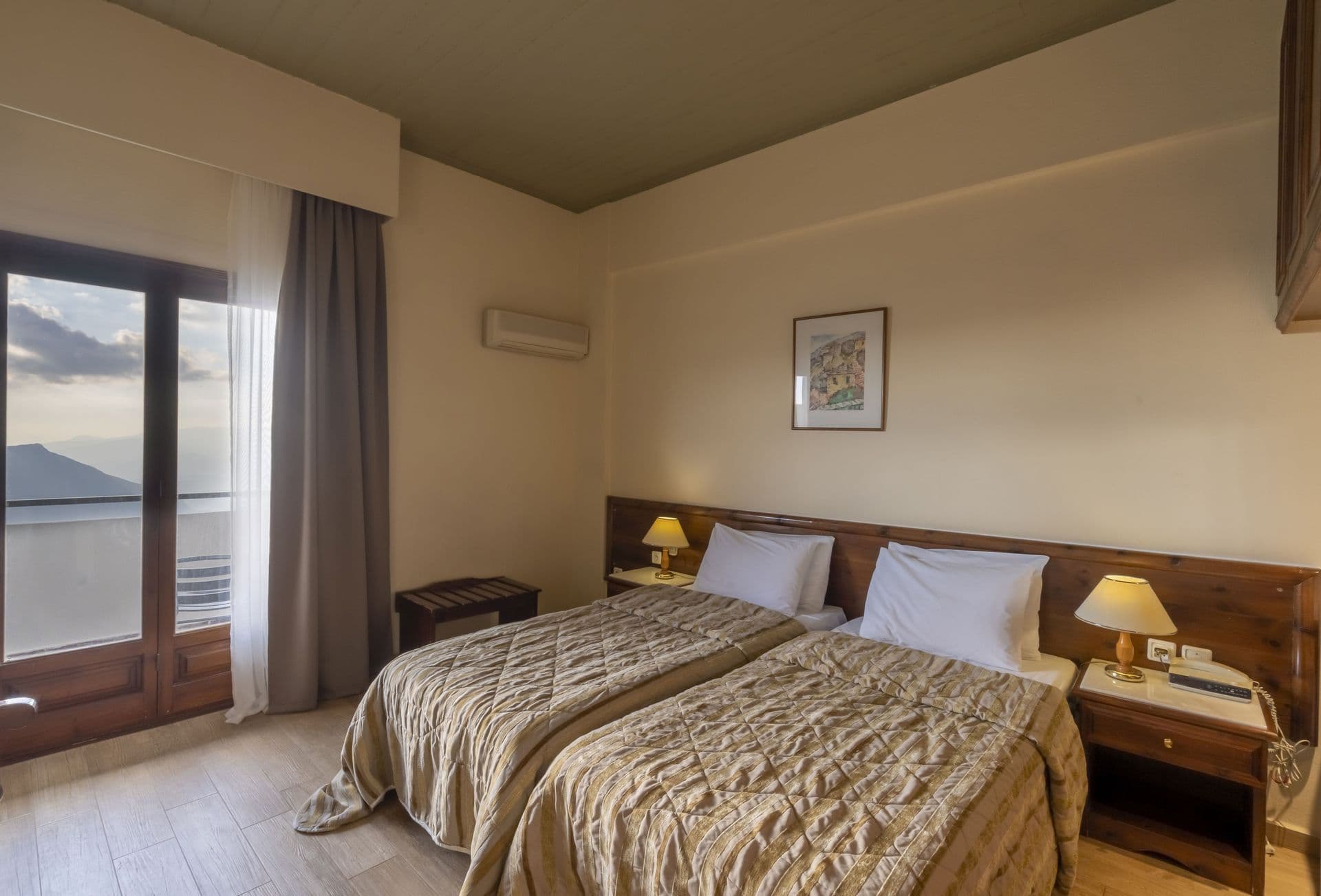 room-types-ANEMOLIA-STBACK-0.jpg
