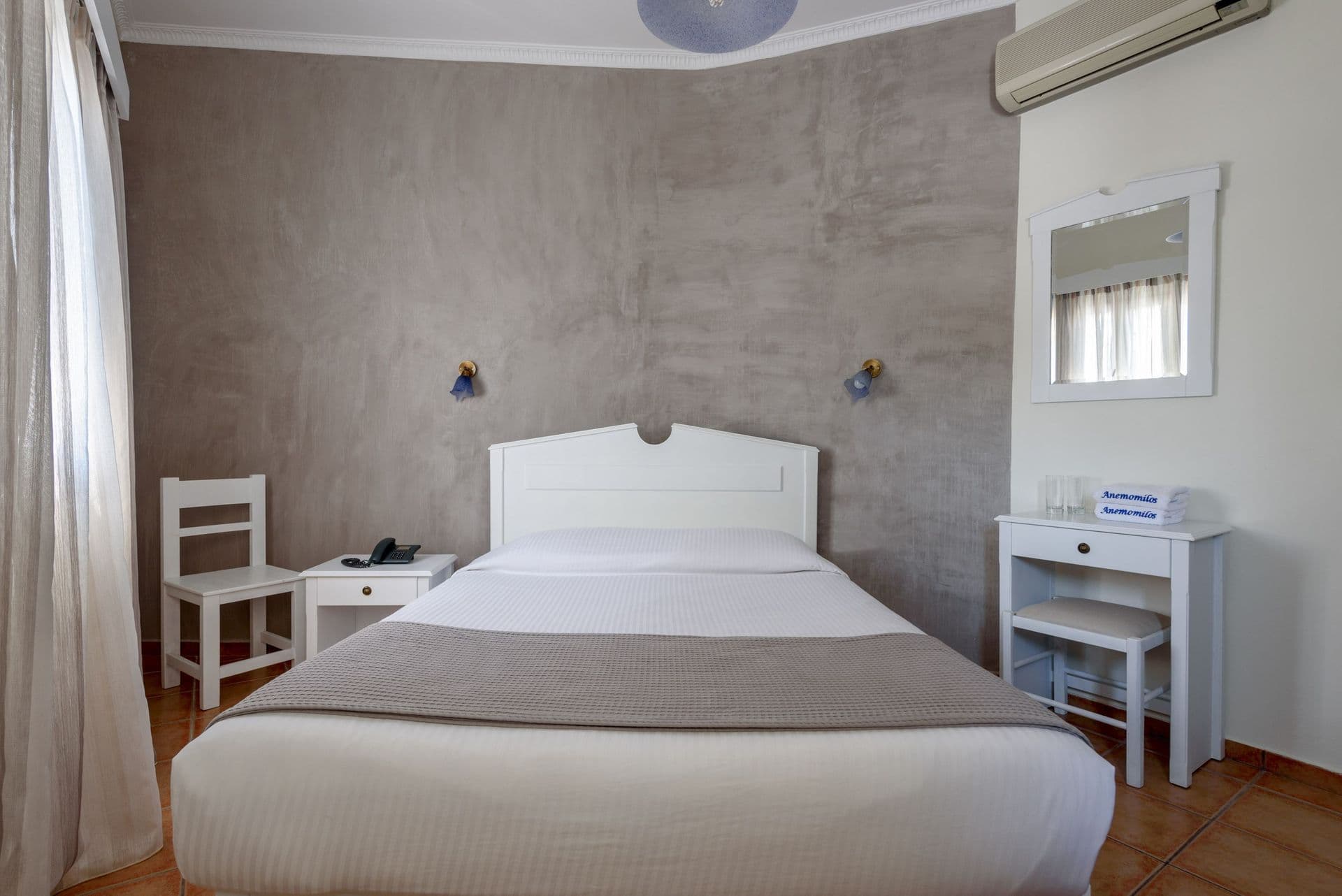 room-types-ANEMOMILOS-BUDGET-0.jpg