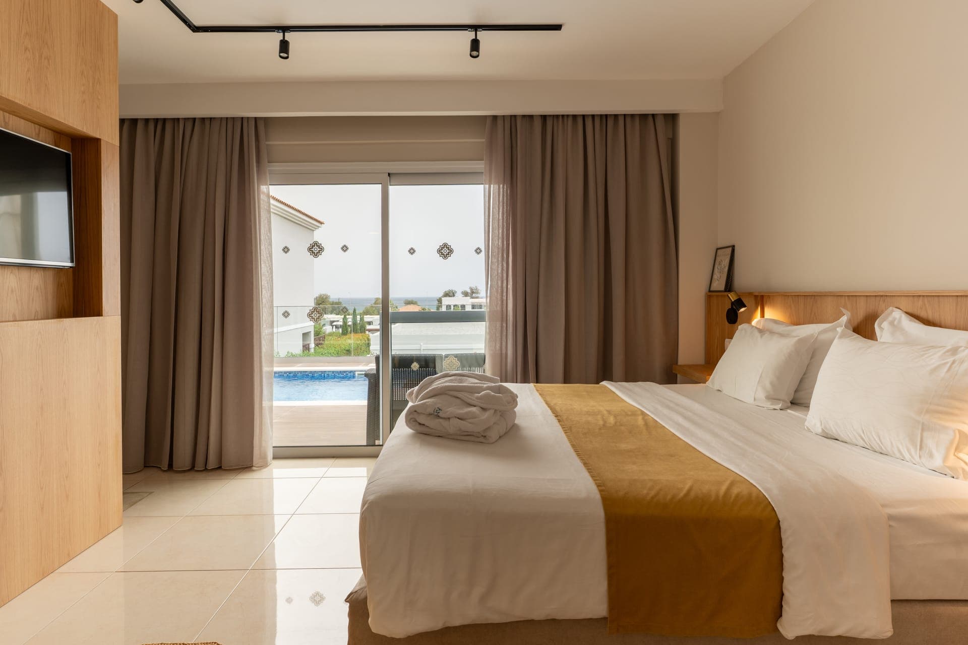 room-types-ANEMOSLGR-FS23SP-0.jpg