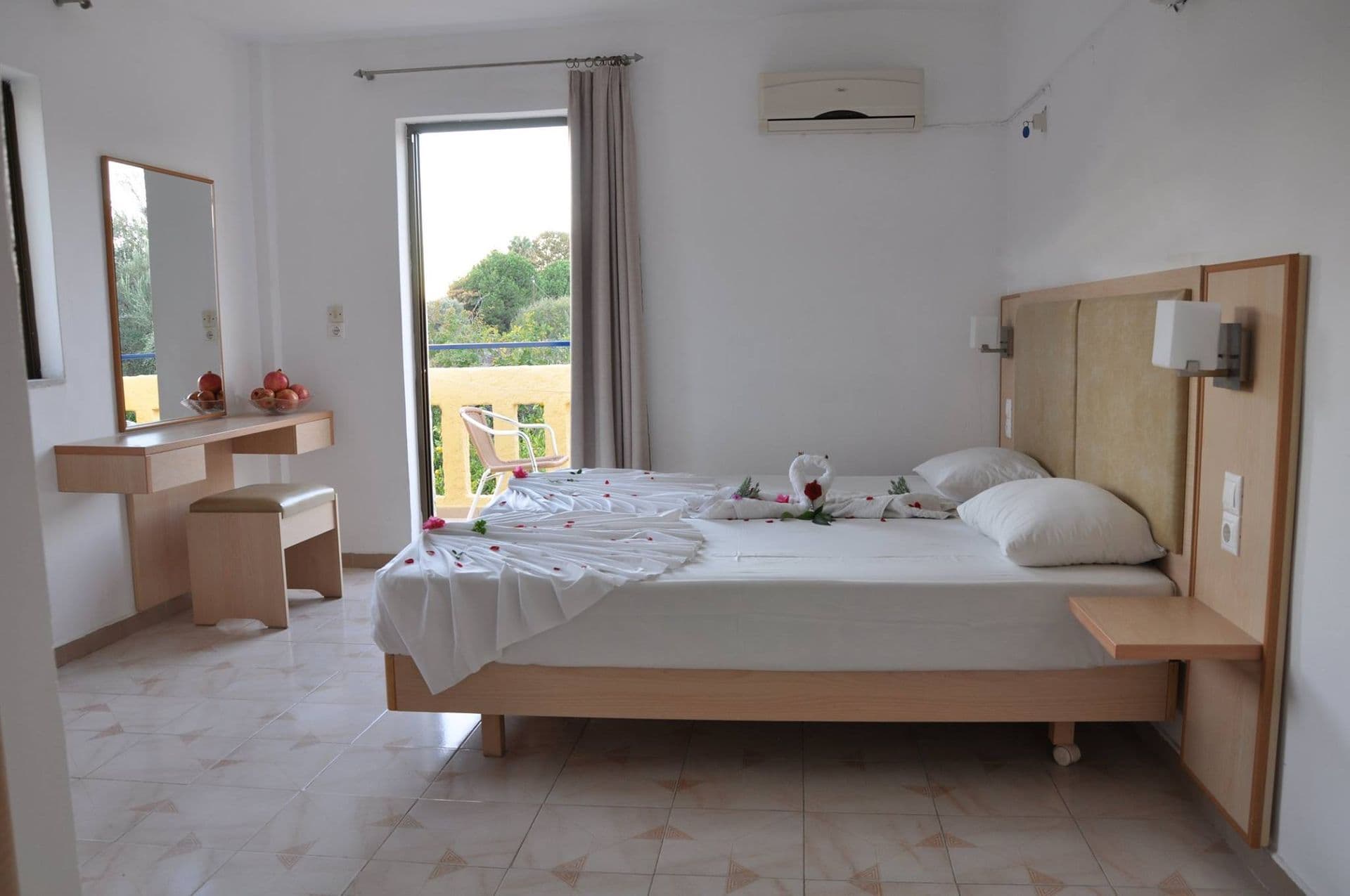 room-types-ANGELOSKOS-STU-0.jpg