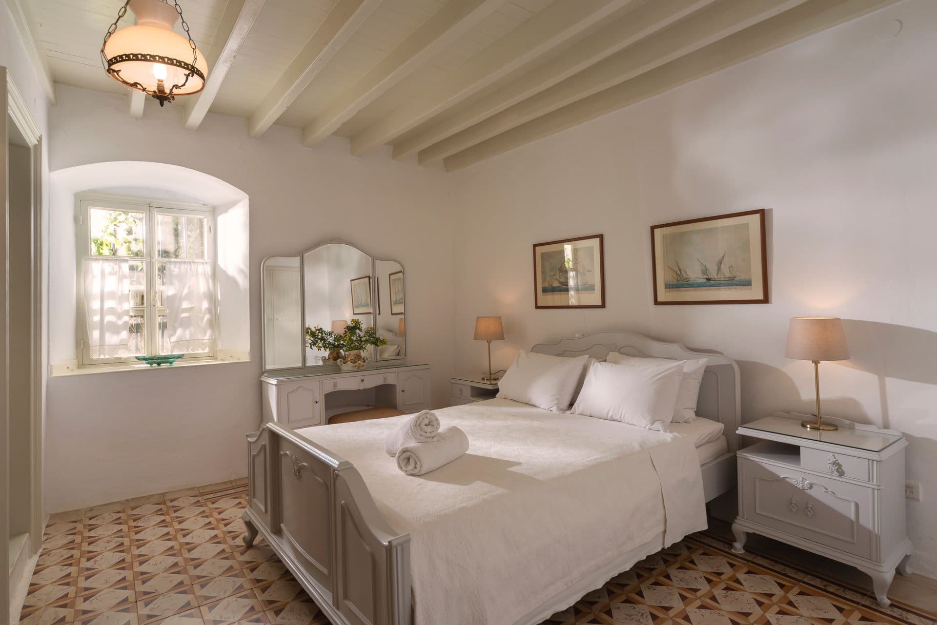 room-types-ANGELOU-N9-0.jpg
