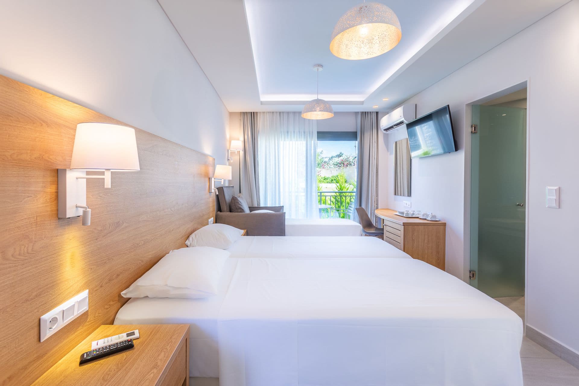 room-types-ANNAMARIA-DBL-0.jpg