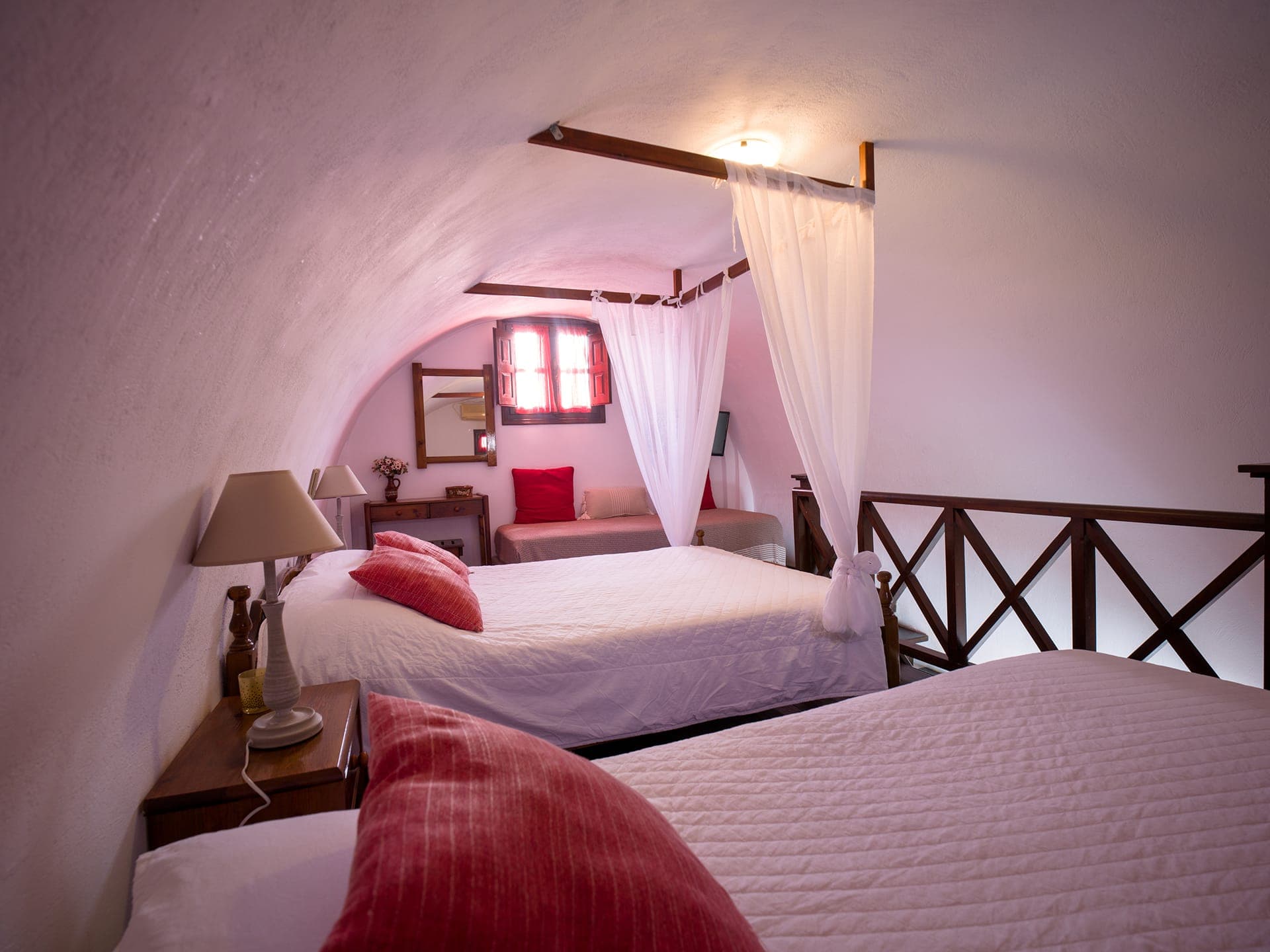 room-types-ANNATRADIT-APARTM-0.jpg