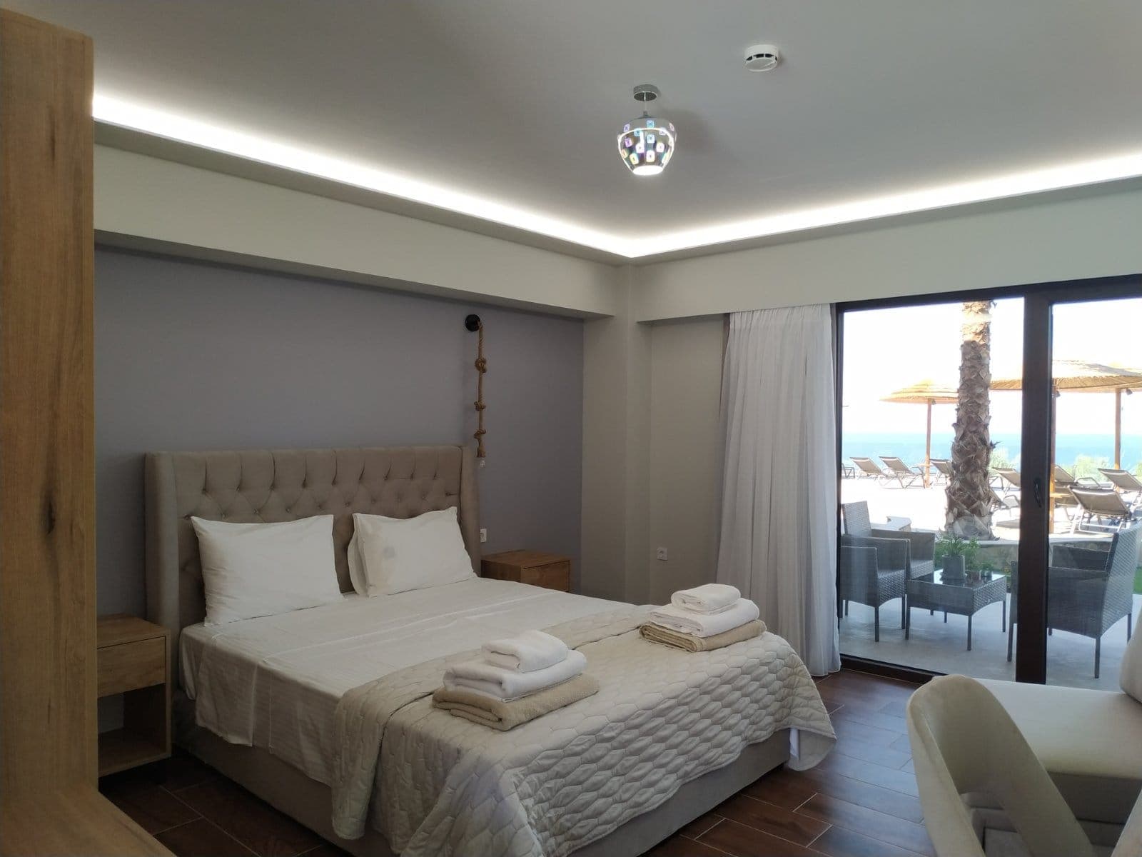 room-types-ANTHIDONES-STDRLB-0.jpg