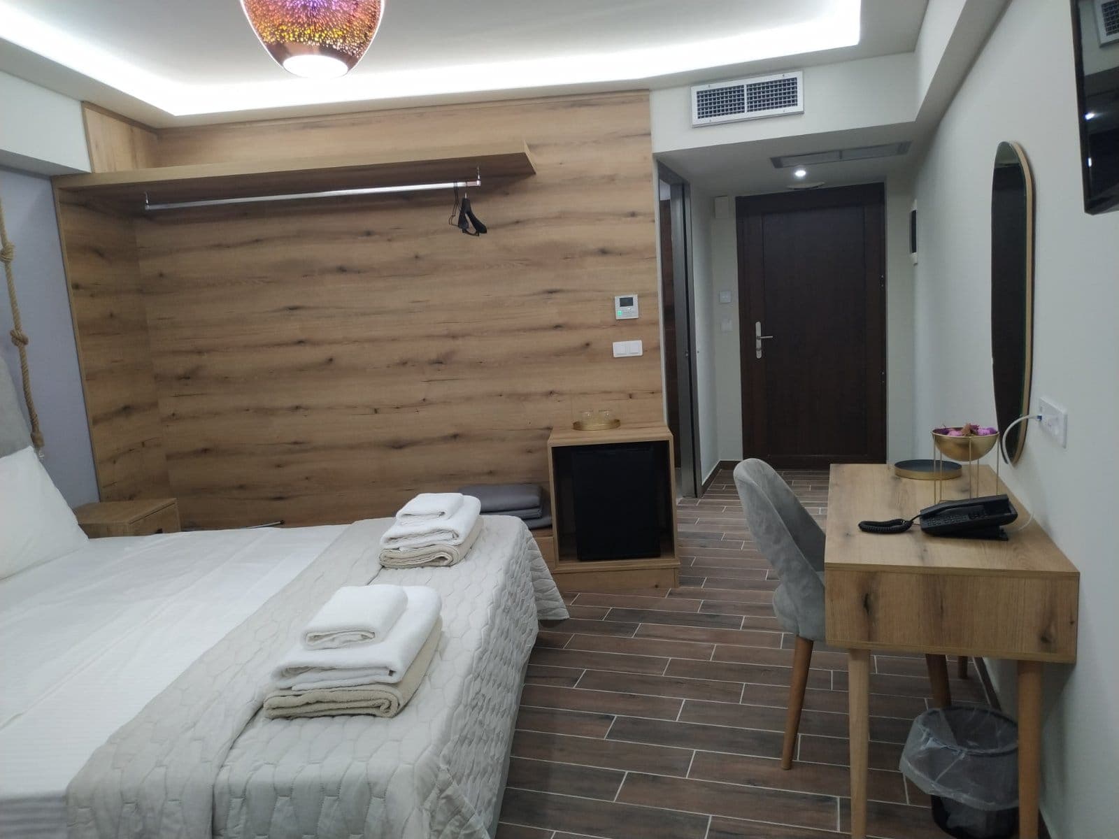 room-types-ANTHIDONES-STDTH-0.jpg