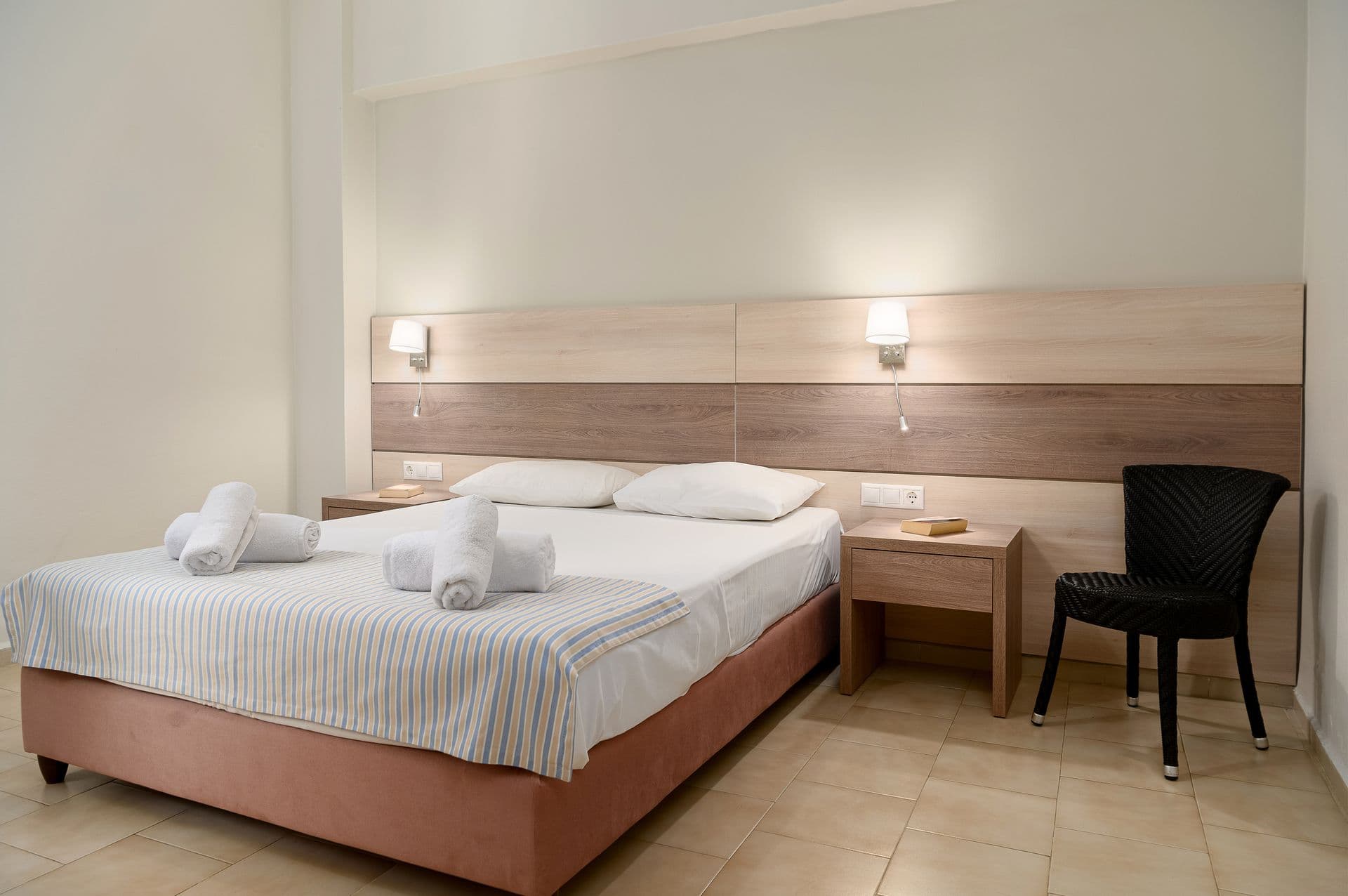 room-types-ANTHOSAPCR-1BEDAP-0.jpg
