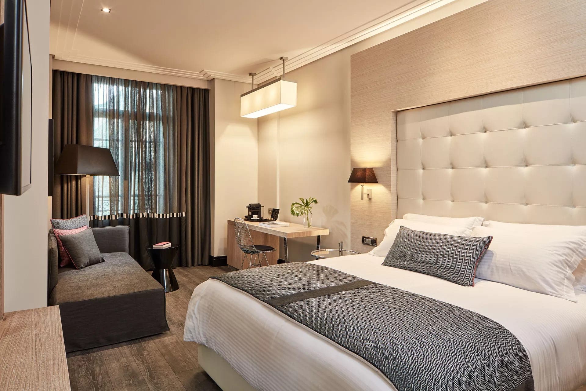 room-types-ANTIGINTH-SUI-0.jpg
