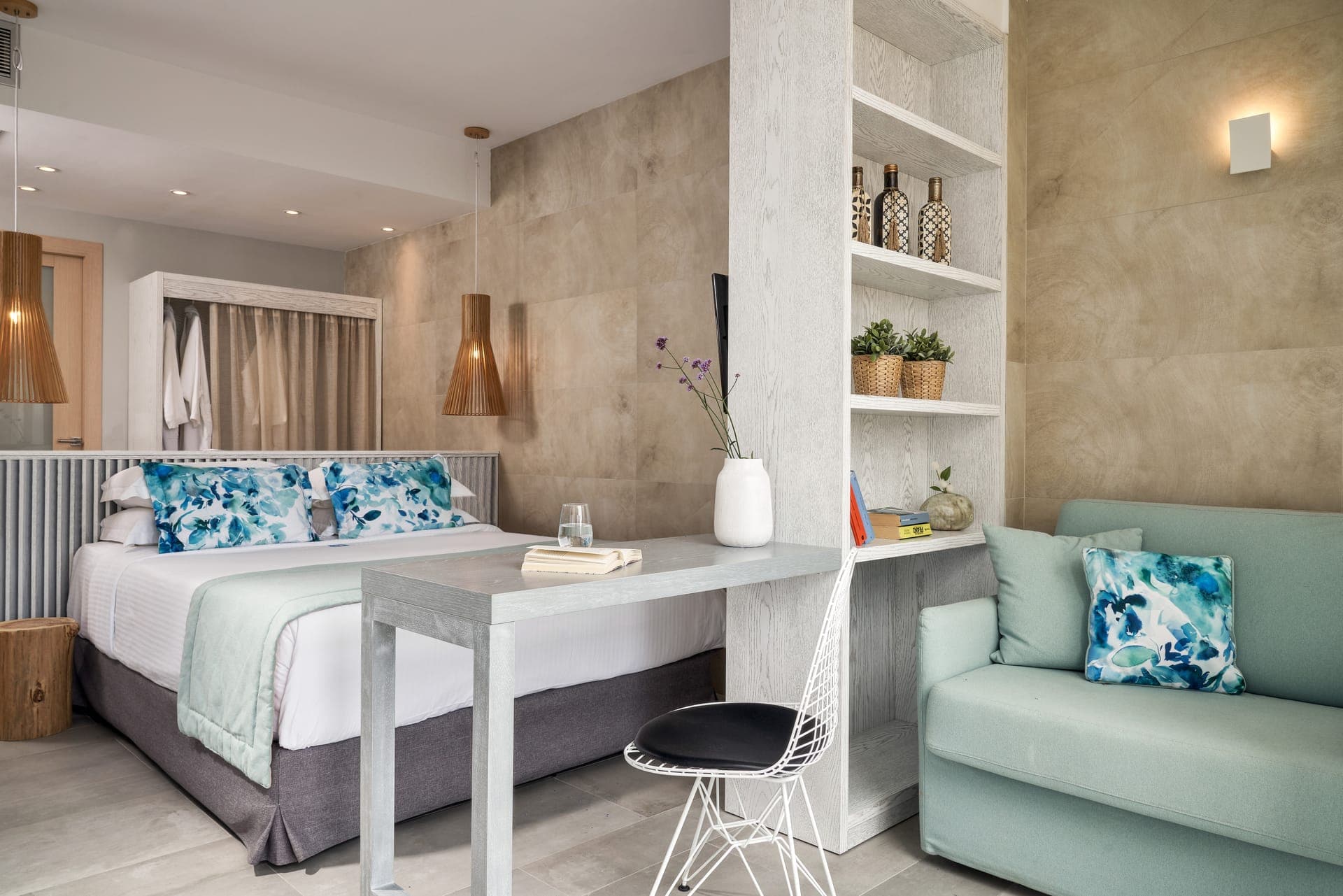 room-types-ANTIGON-SUPSV-0.jpg