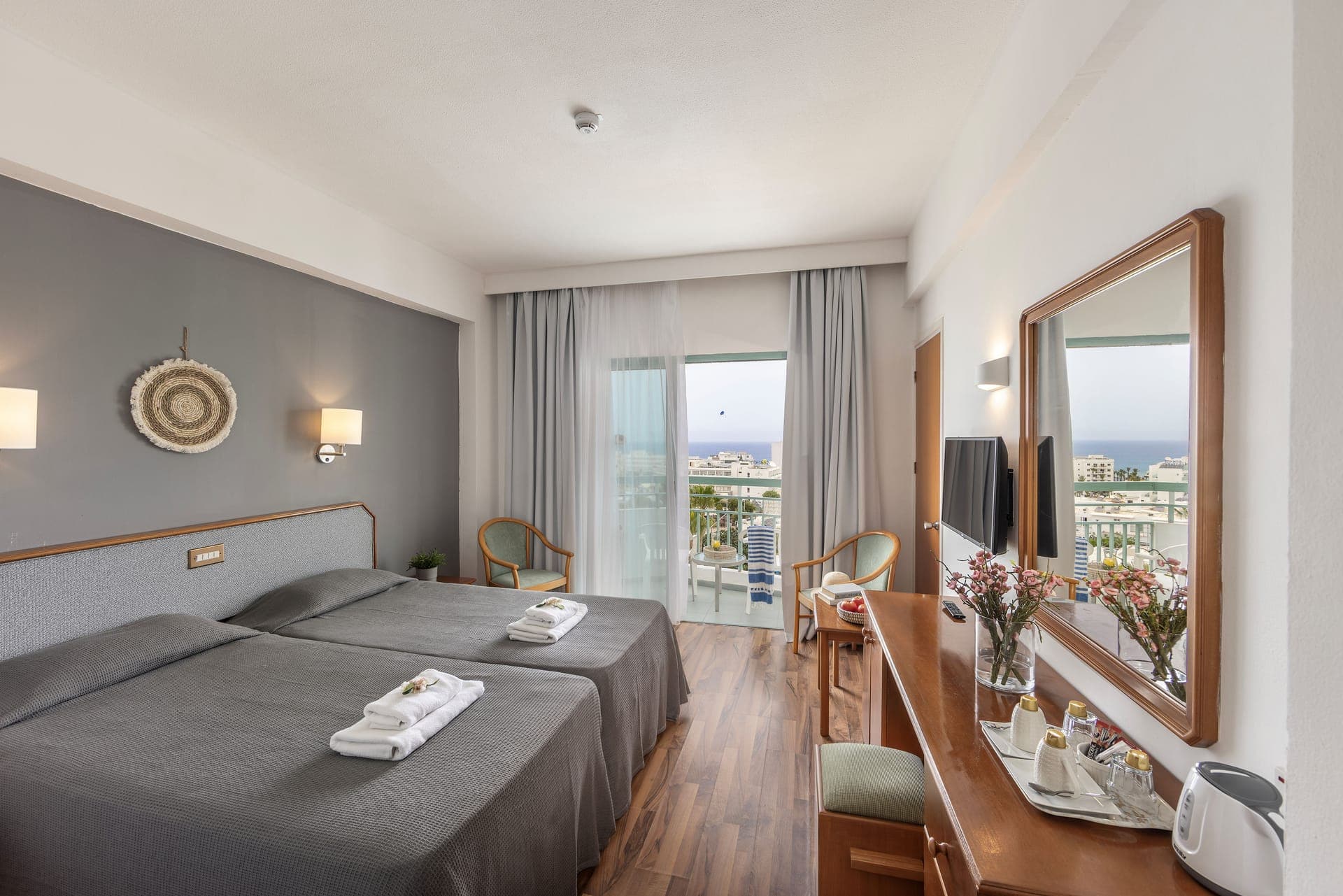 room-types-ANTIGONHTL-PVSV-0.jpg