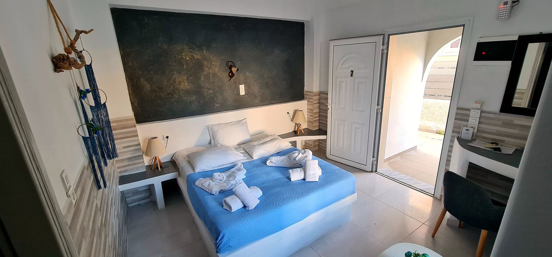 room-types-ANTO-DBLPV-0.jpg