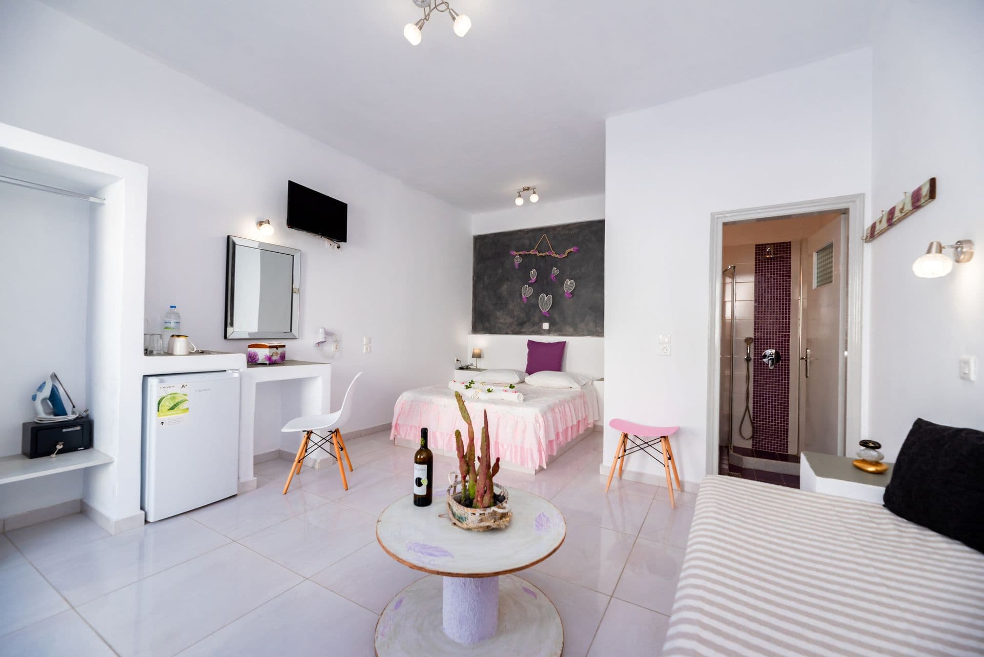 room-types-ANTO-SUPDBL-0.jpg