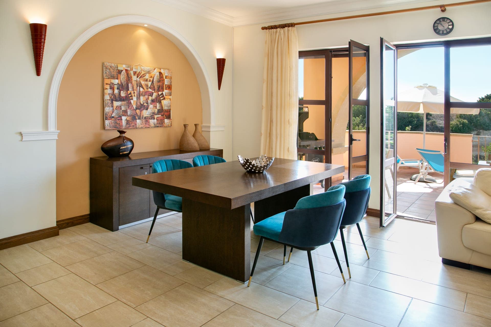 room-types-APARTMENTS-AHE01-0.jpg