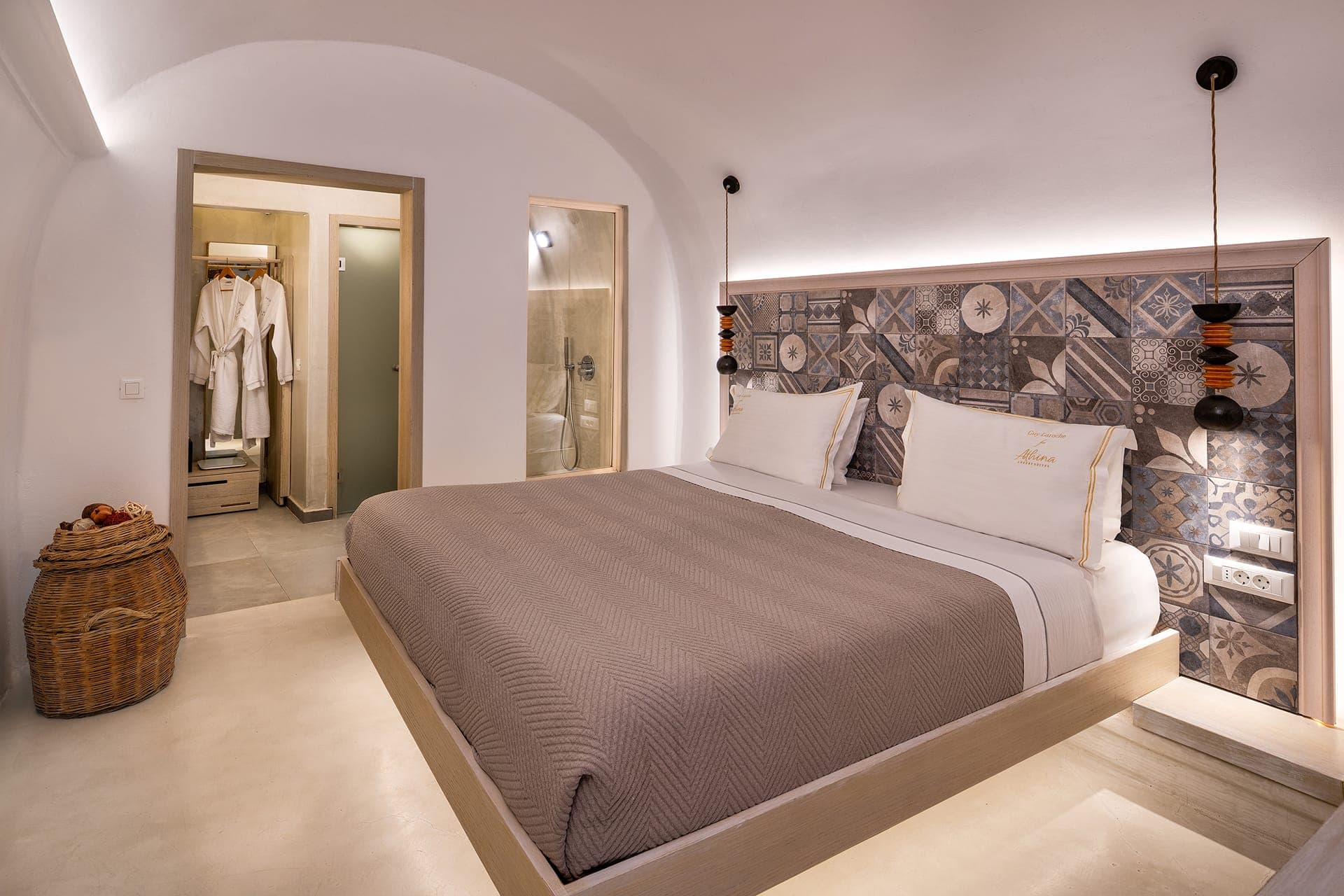 room-types-APERTO-CAVE-0.jpg