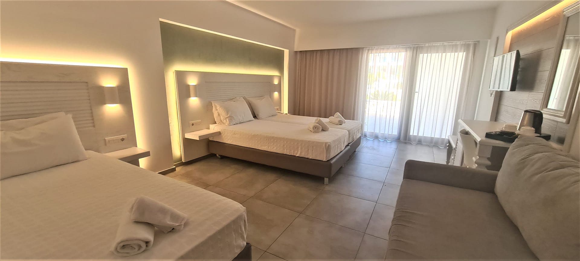 room-types-APOLLON-FAM1PV-0.jpg