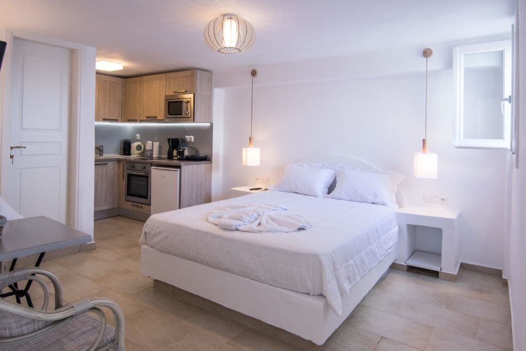 room-types-APRICOT-WAVES-0.jpg