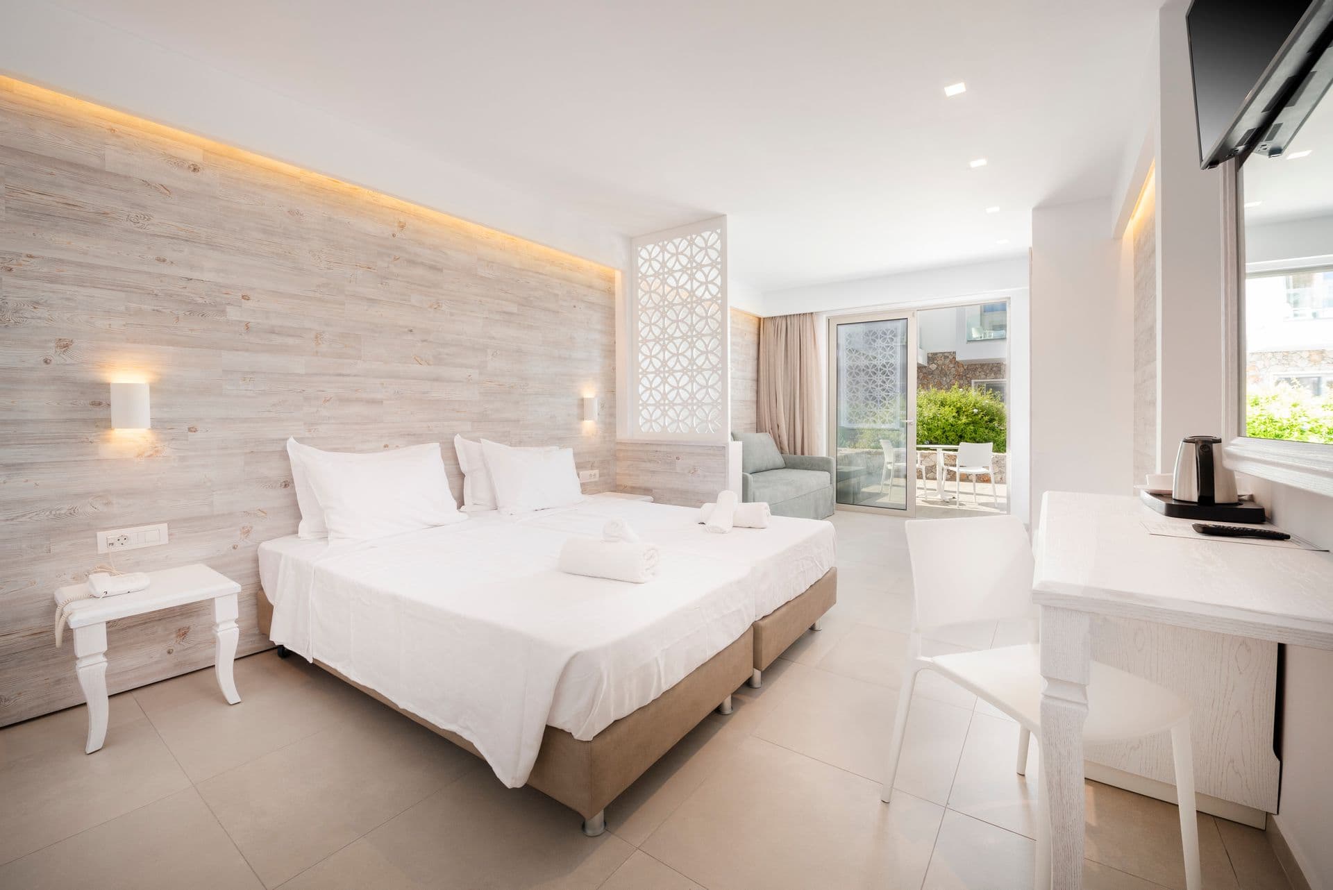 room-types-APWINMIL-DVR-0.jpg