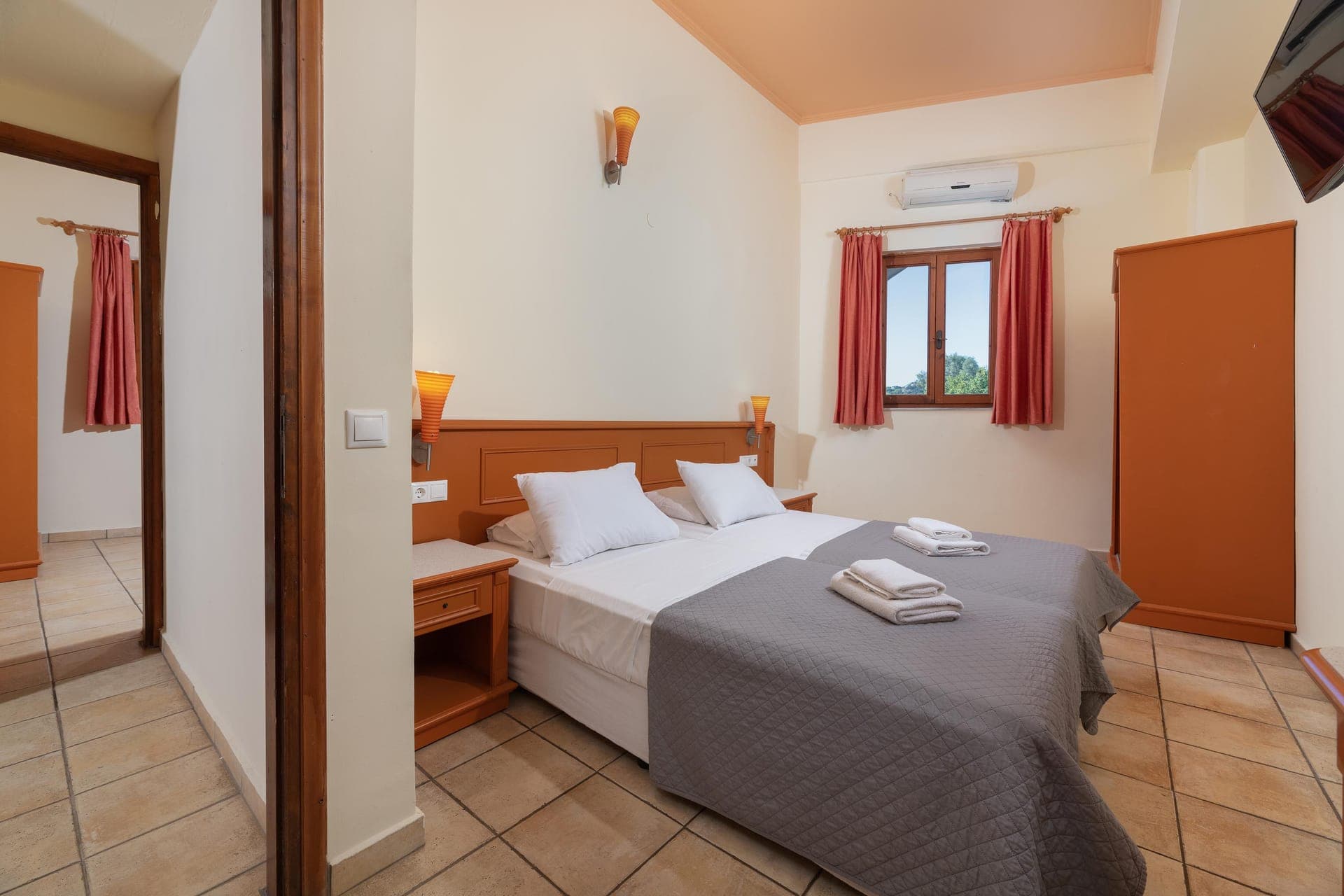 room-types-AQUABHRHOD-2BDGRO-0.jpg