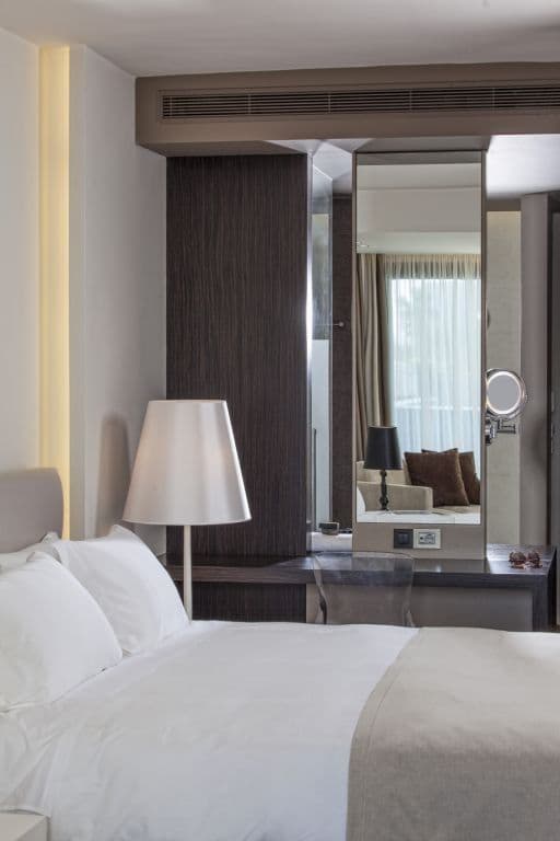 room-types-AQUABLU-DBLSUI-0.jpg