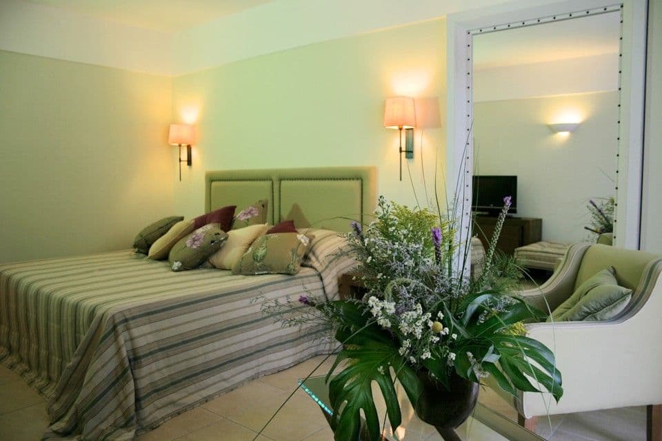 room-types-AQUILAELOU-SGV-0.jpg