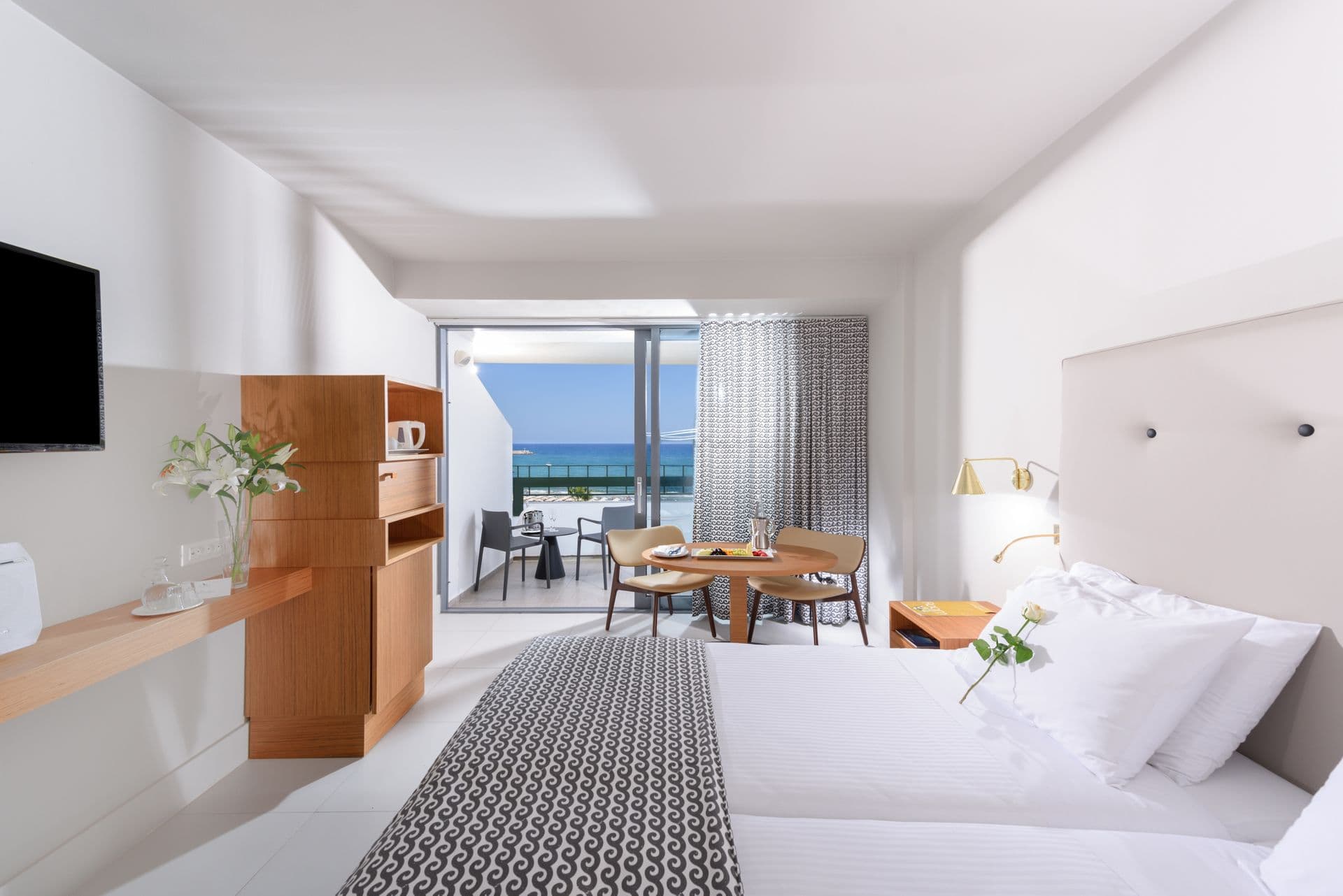 room-types-AQUILAPORT-STSEA-0.jpg