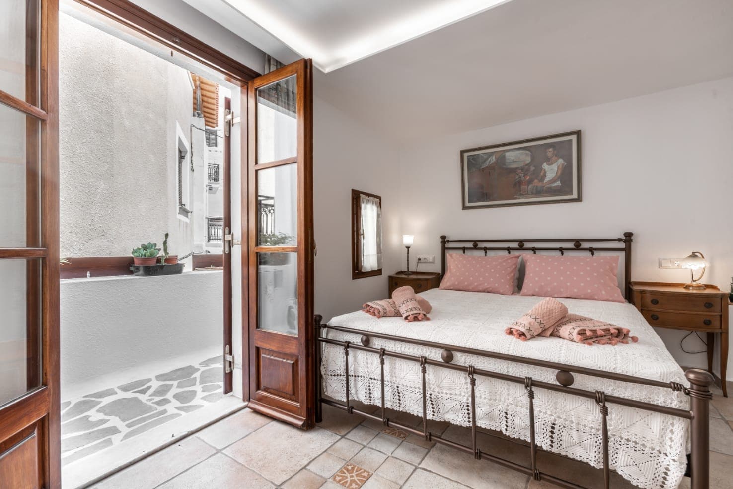 room-types-ARCONAXOS-GRDPRM-0.jpg