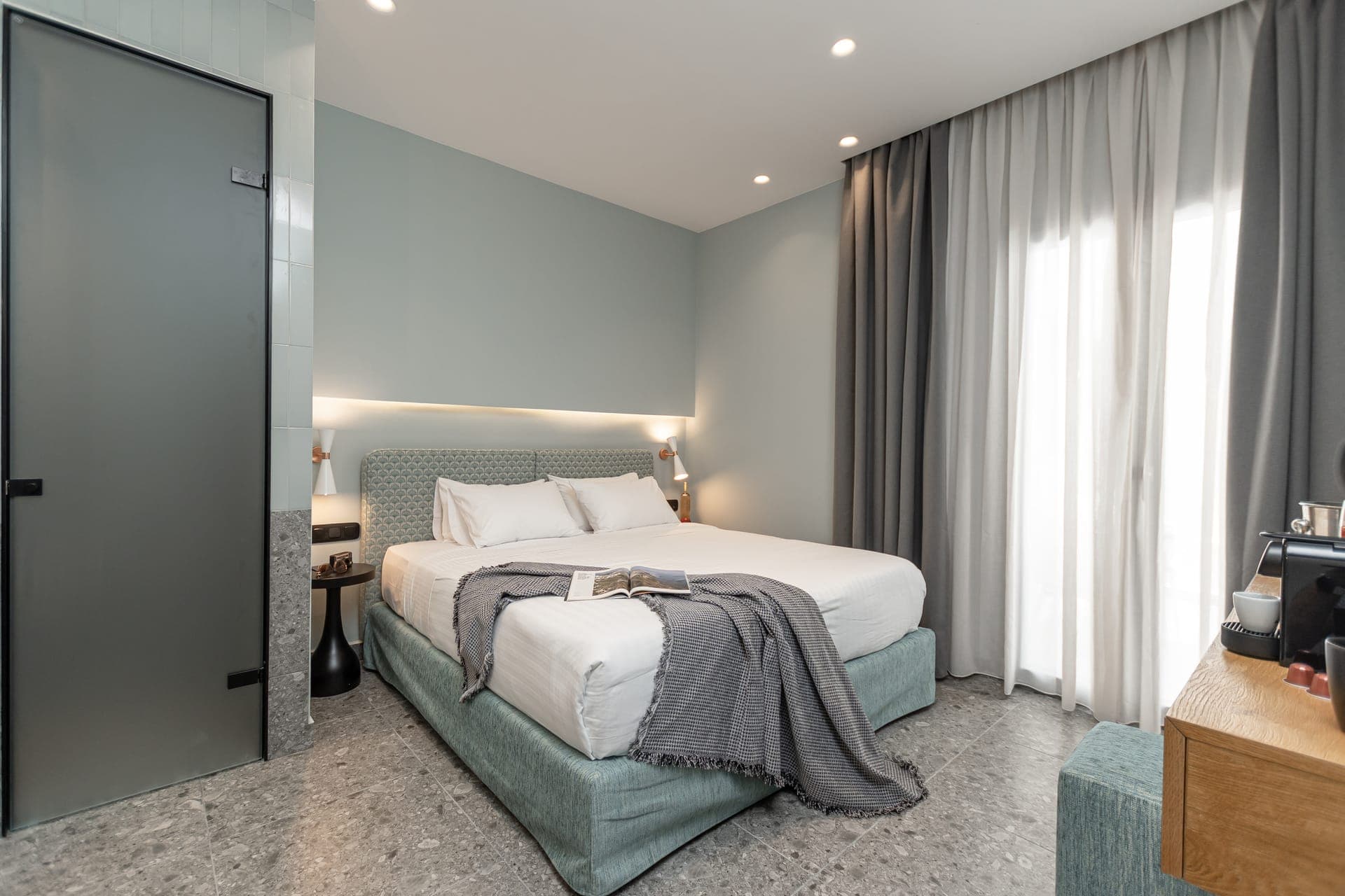room-types-ARGONAXOS-DLXHT-0.jpg