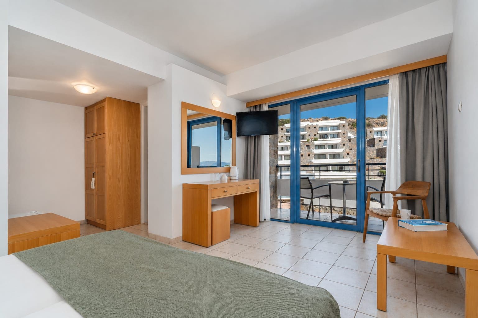 room-types-ARIADNEBH-CRIV-0.jpg