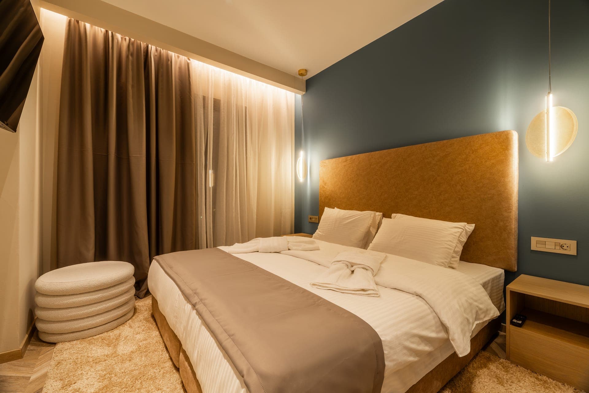 room-types-ARIAHDRAMA-DOUBLE-0.jpg