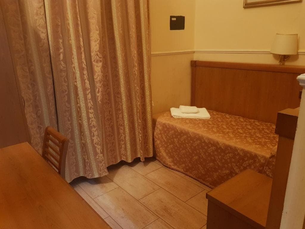 room-types-ARISTORO-21-0.jpg