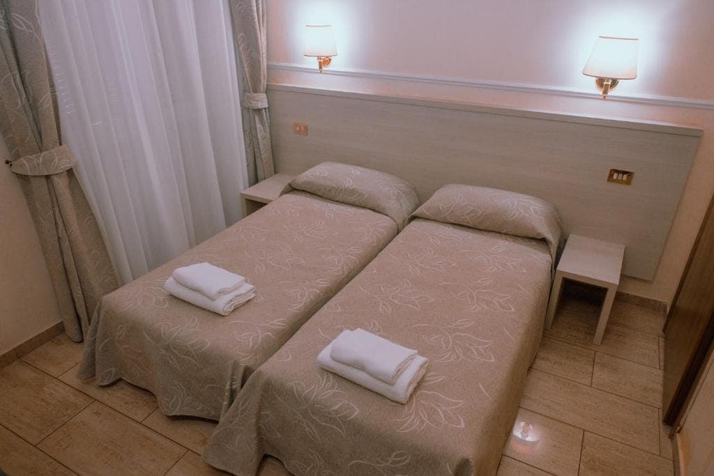 room-types-ARISTORO-23-0.jpg