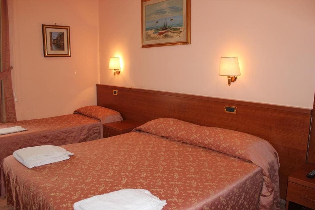 room-types-ARISTORO-24-0.jpg