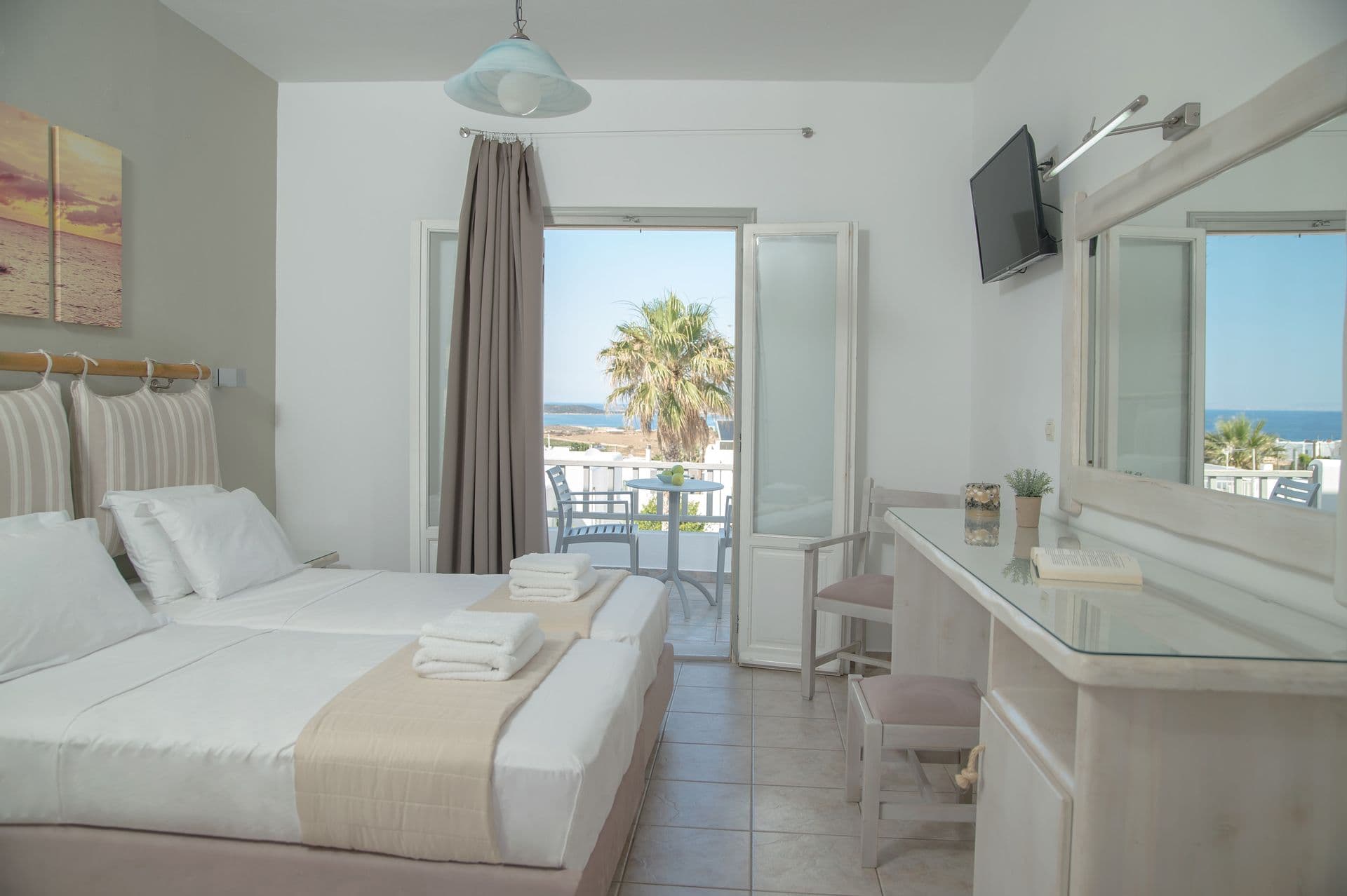 room-types-ARKOULIS-SUPTWN-0.jpg