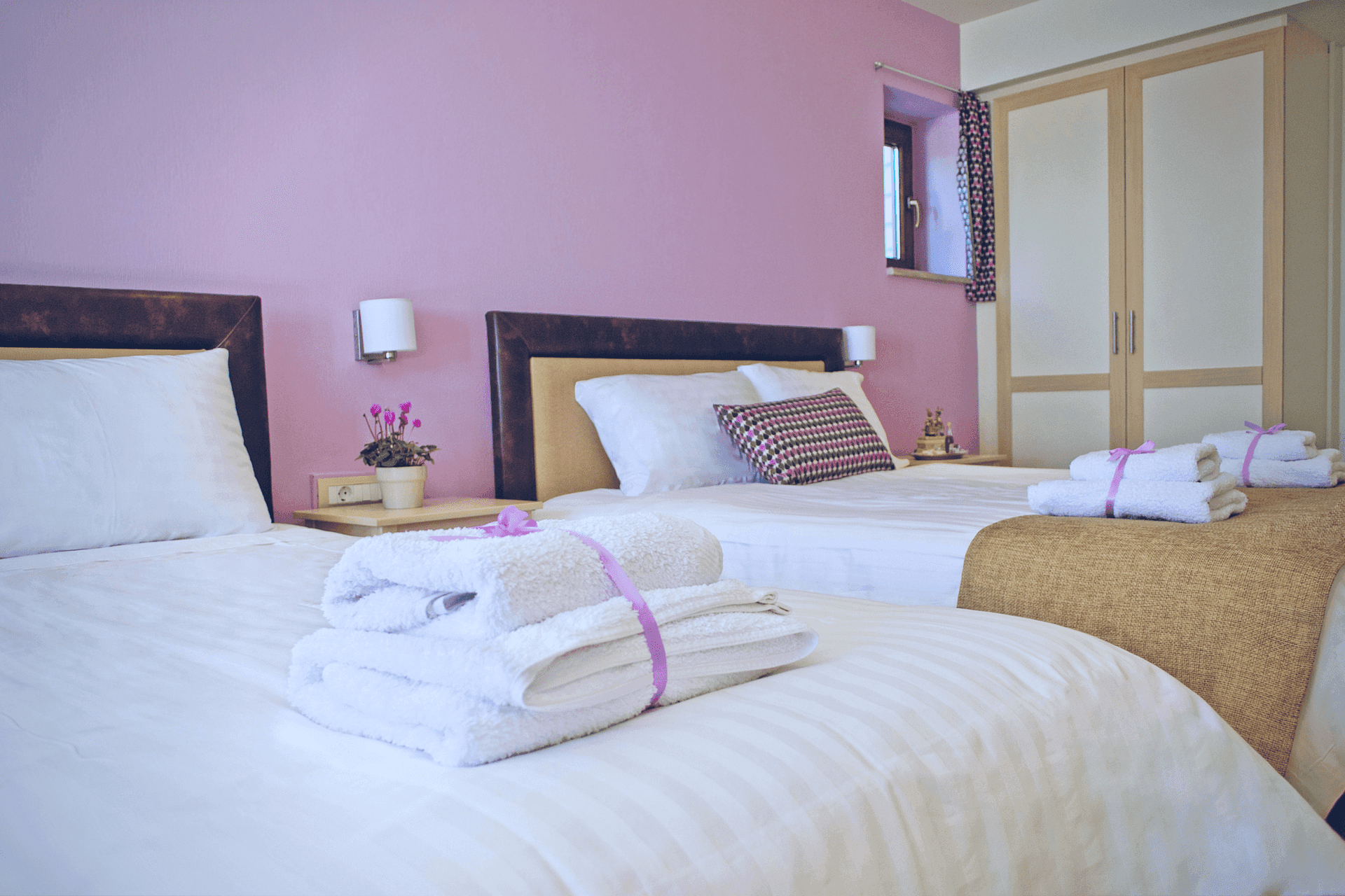 room-types-ARKTOS-COMFT-0.jpg