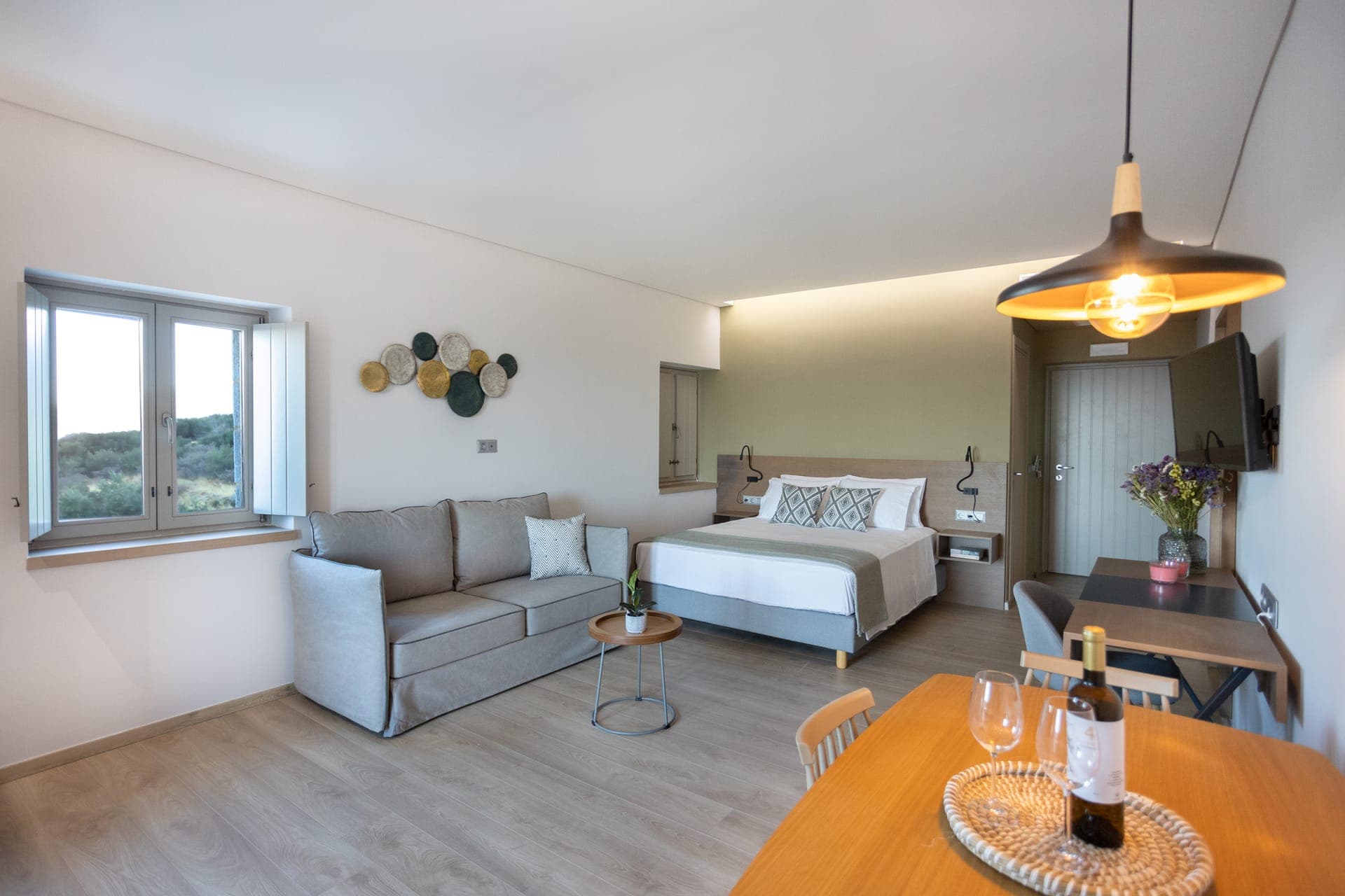 room-types-ARMANTANIS-DLXSUI-0.jpg
