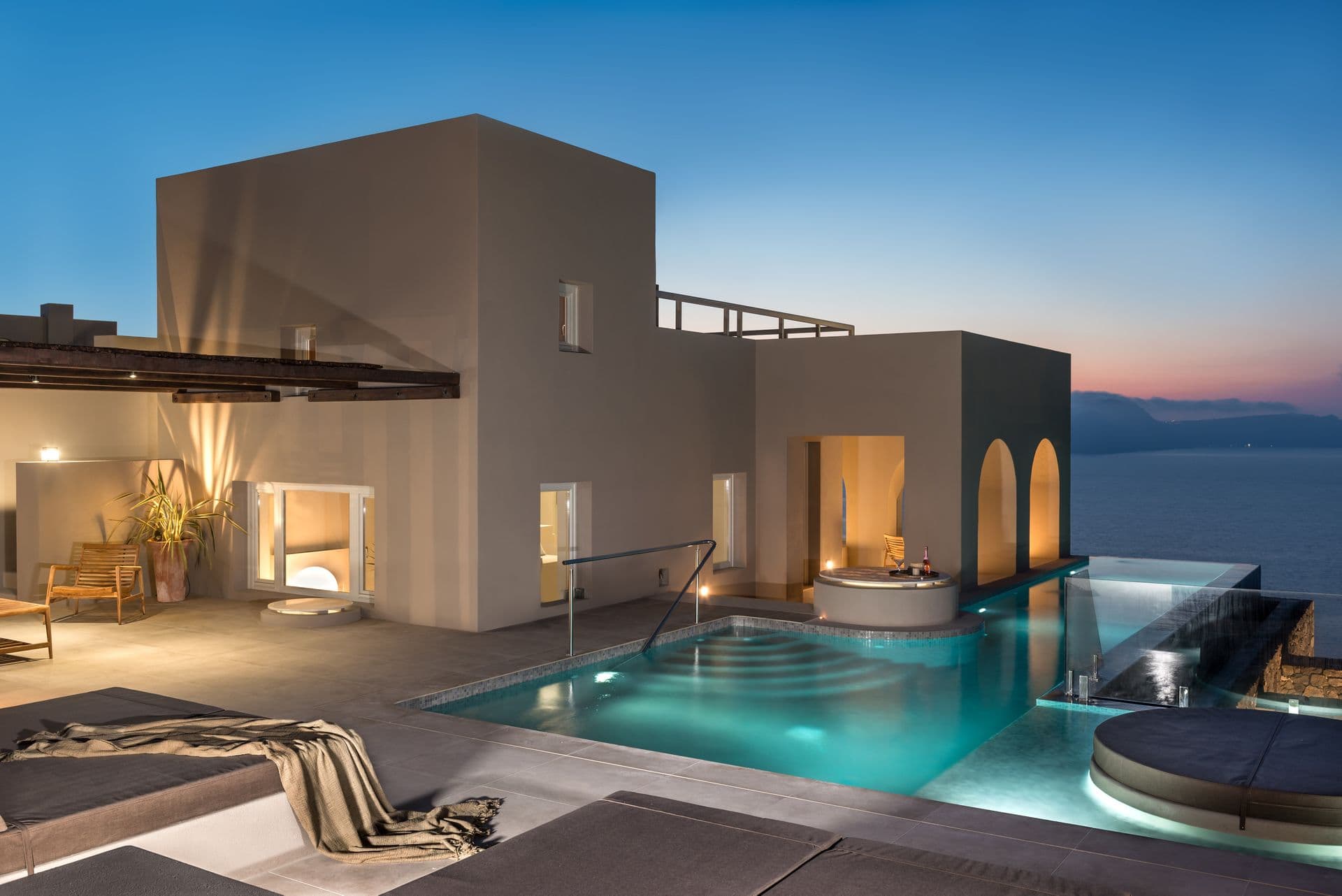 room-types-AROTA-GRAND-0.jpg