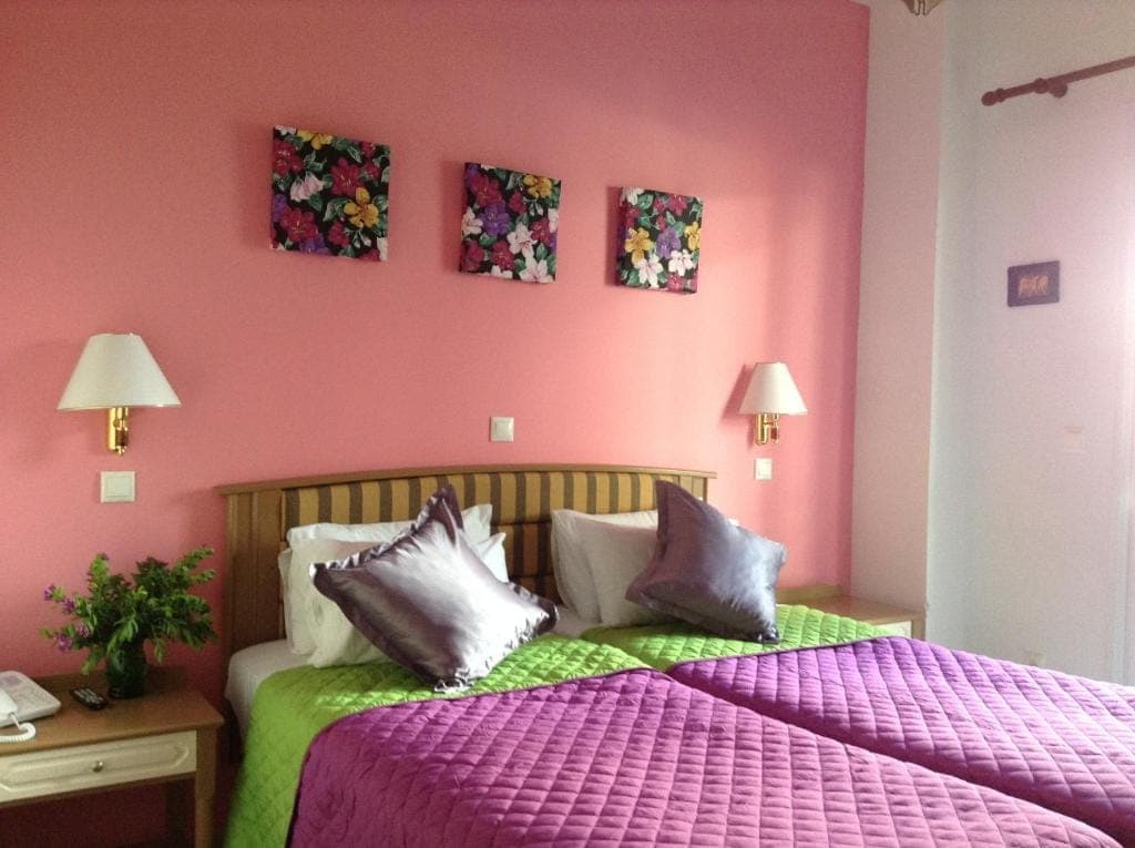 room-types-ARTEANNAP-TWIN-0.jpg