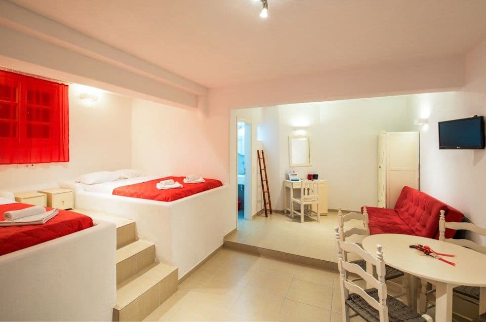 room-types-ARTEMOULAS-QUAD-0.jpg