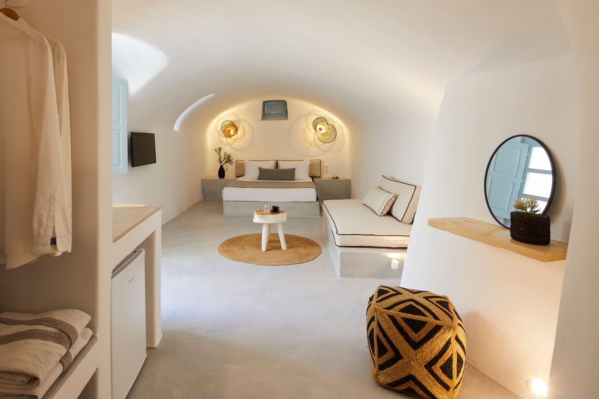 room-types-ARXEGONO-SKYPHO-0.jpg
