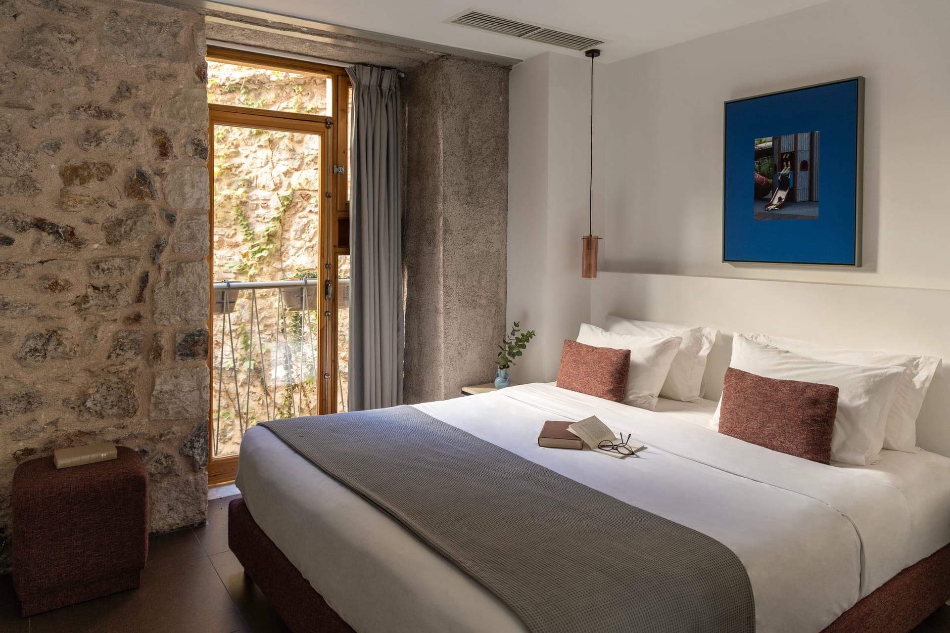 room-types-ASOMATONAT-THESU-0.jpg