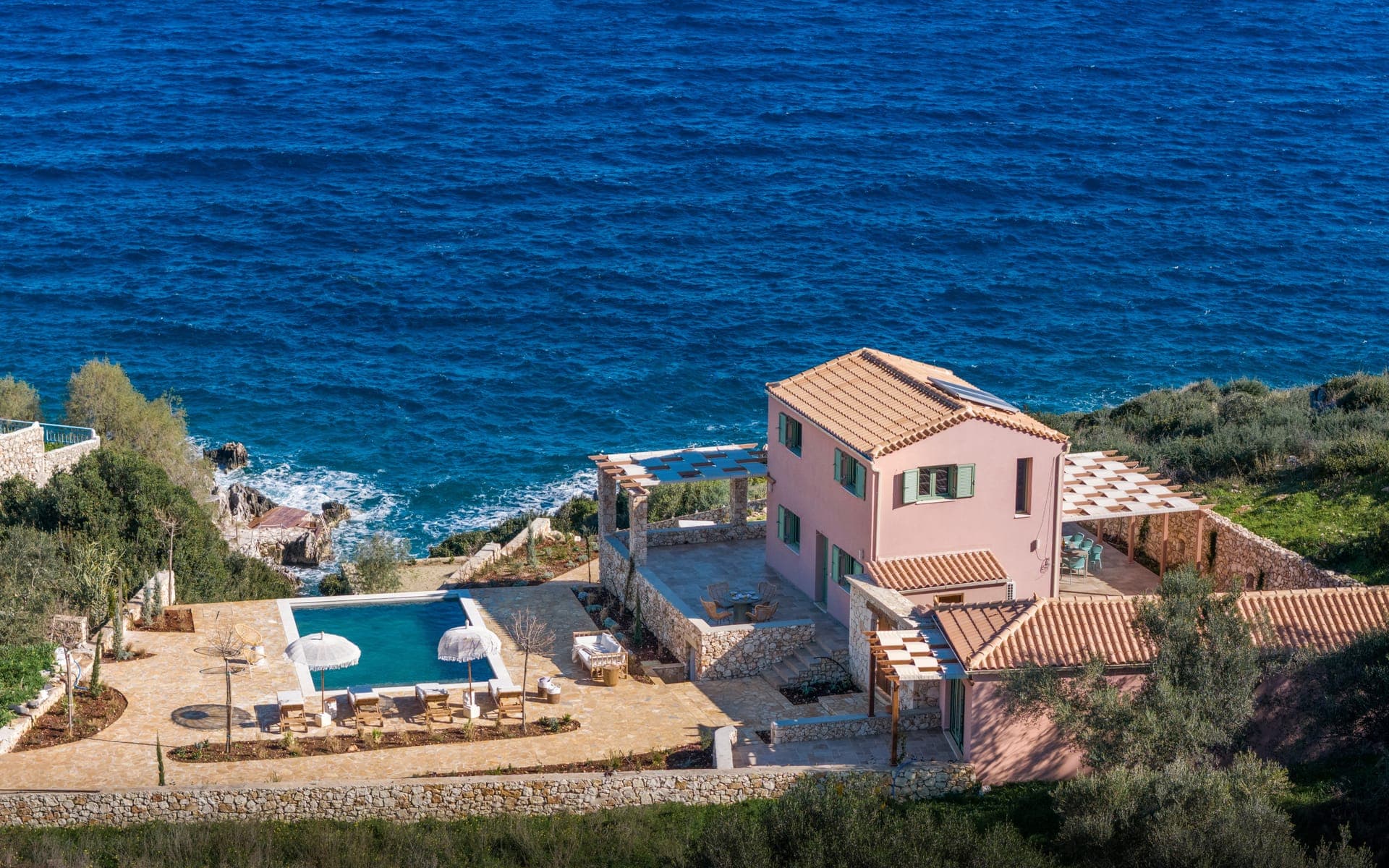 Astarte Villas - Cocoon Retreat Private Beach Front Villa