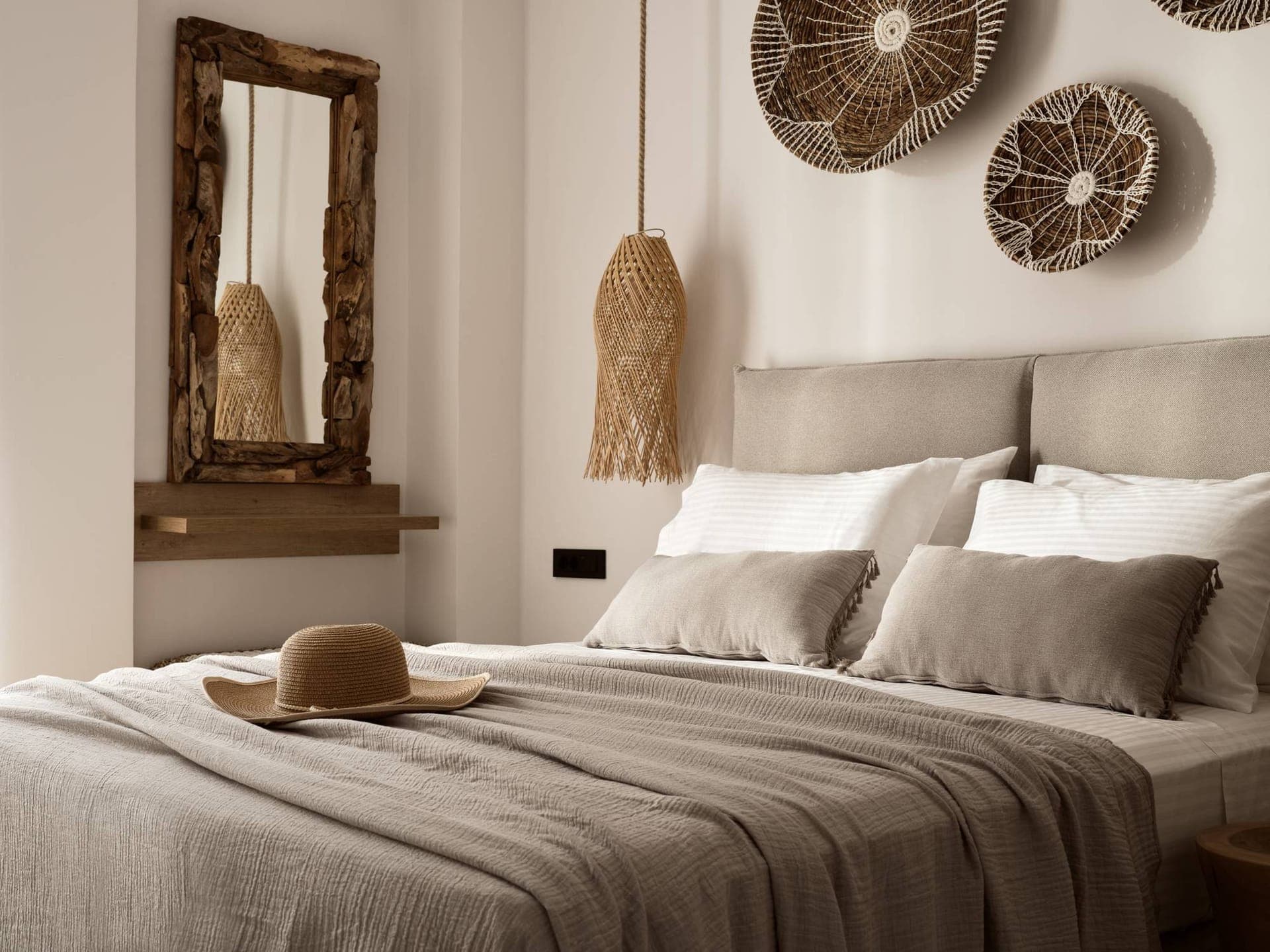 Astarte Villas - Di Lusso Living Suites 2nd Floor